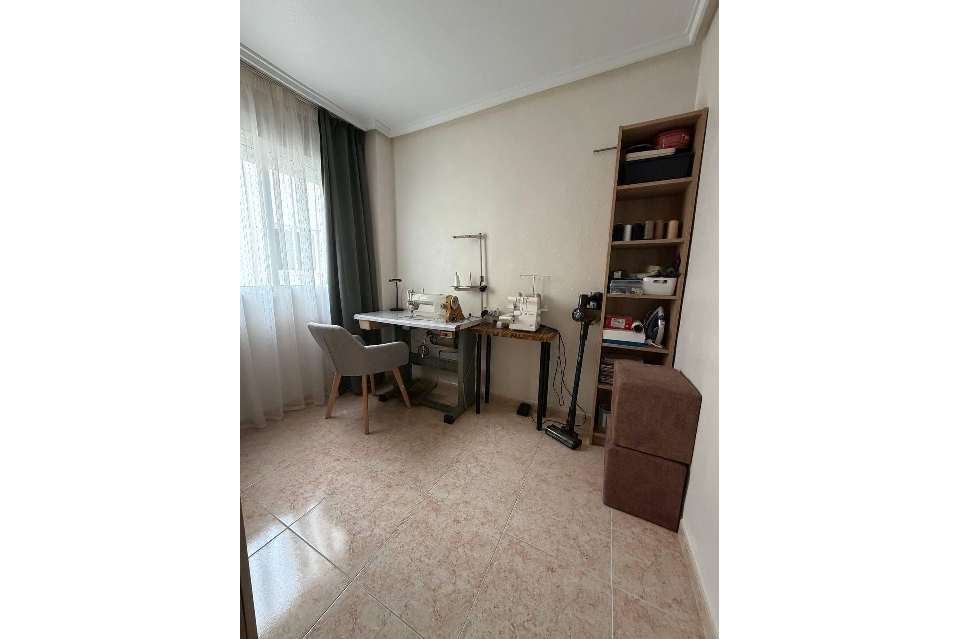 Revente - Apartment -
Torrevieja - Centro