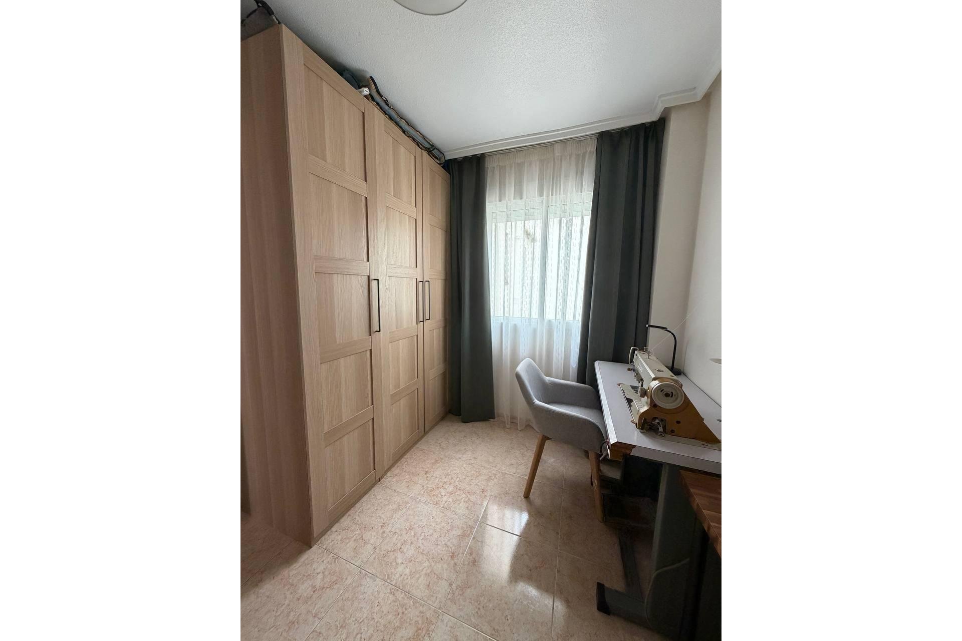 Revente - Apartment -
Torrevieja - Centro