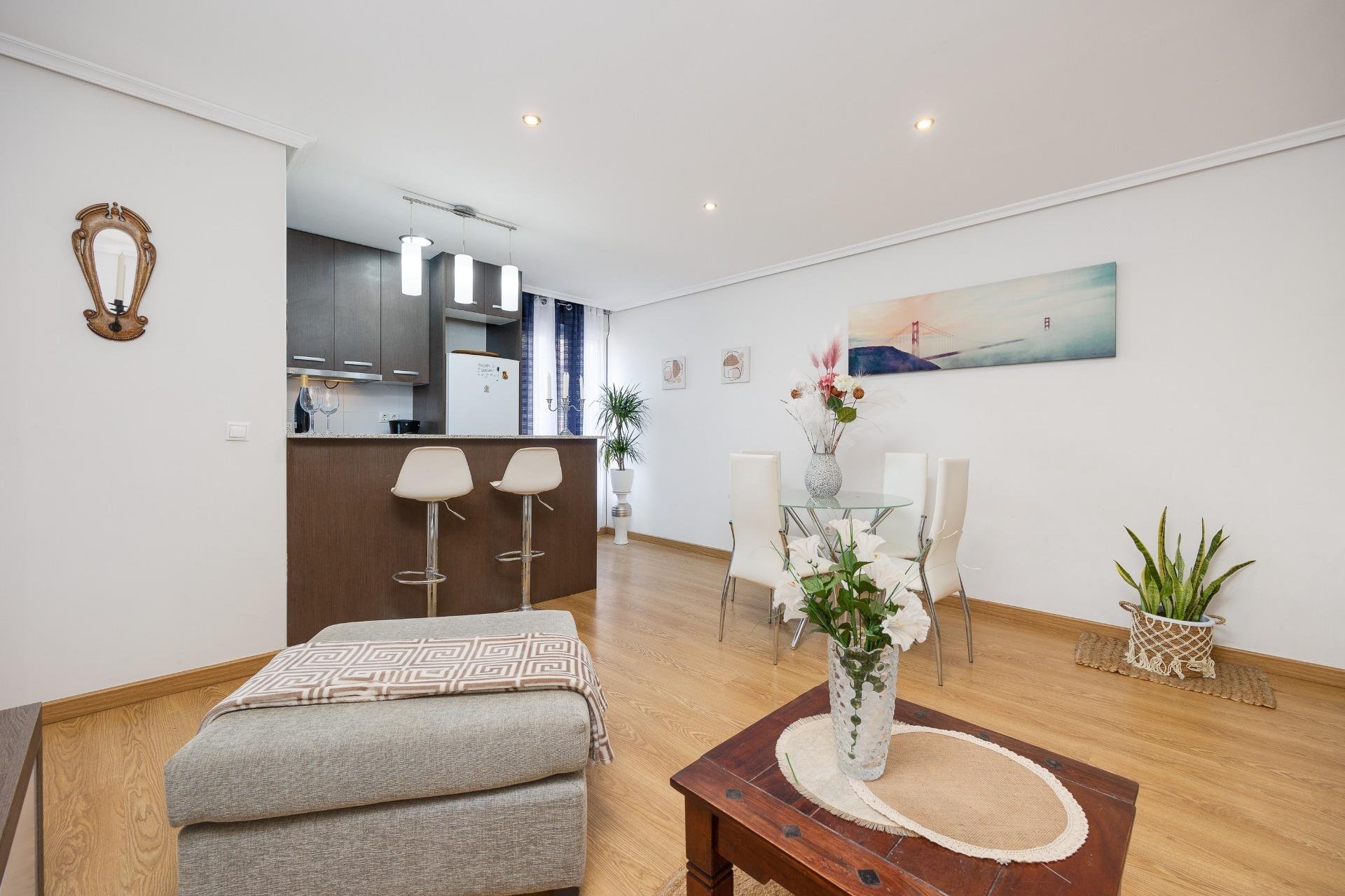 Revente - Apartment -
Torrevieja - Centro