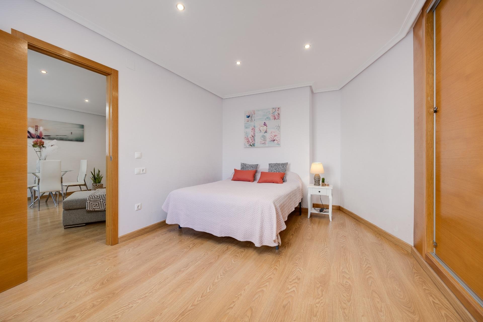 Revente - Apartment -
Torrevieja - Centro