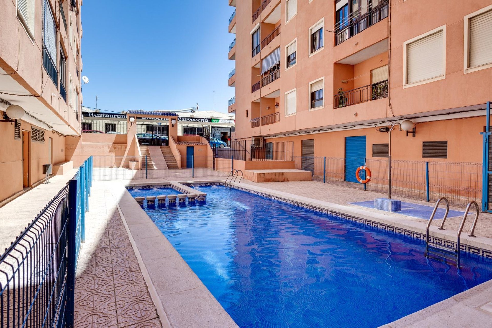 Revente - Apartment -
Torrevieja - Centro