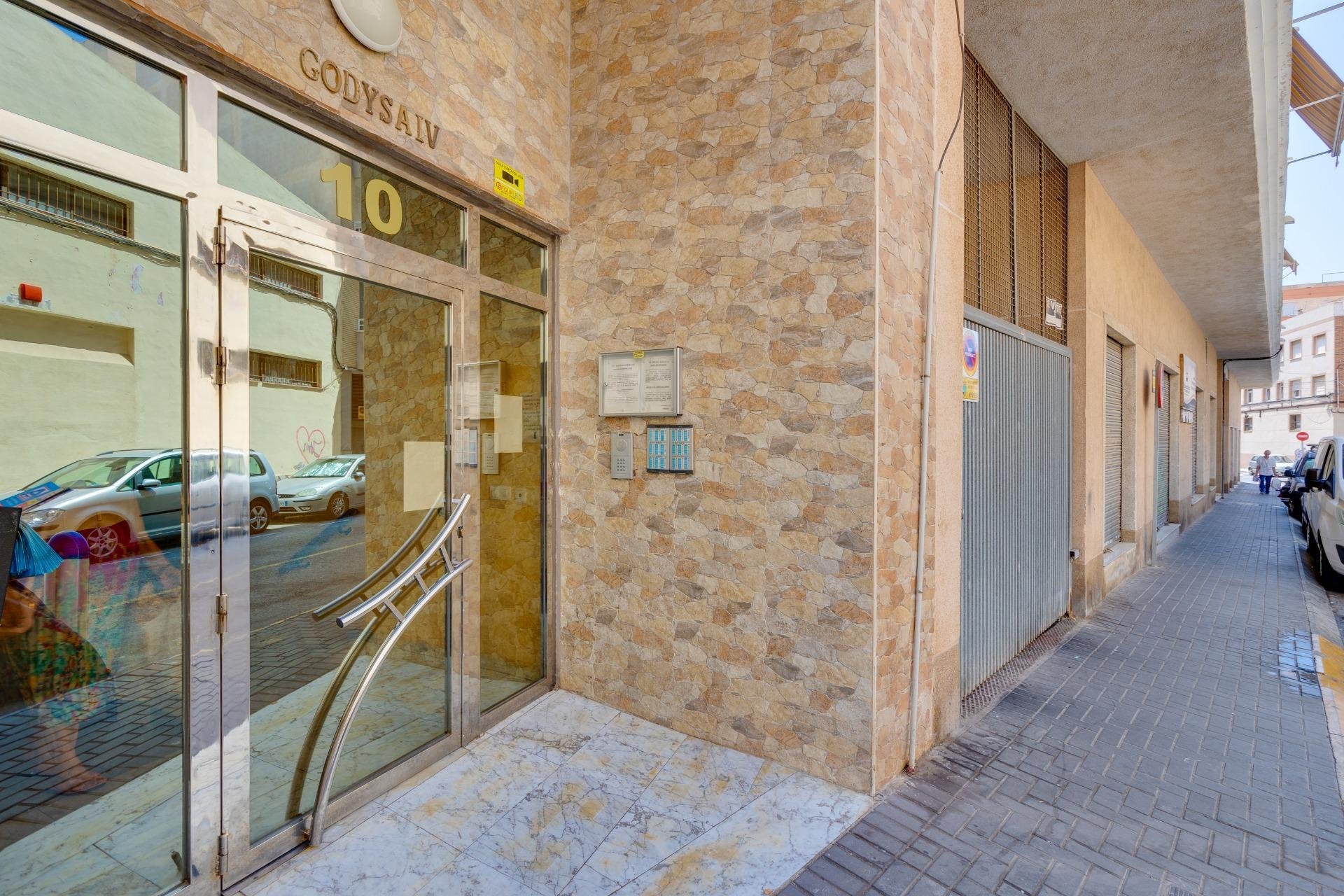 Revente - Apartment -
Torrevieja - Centro
