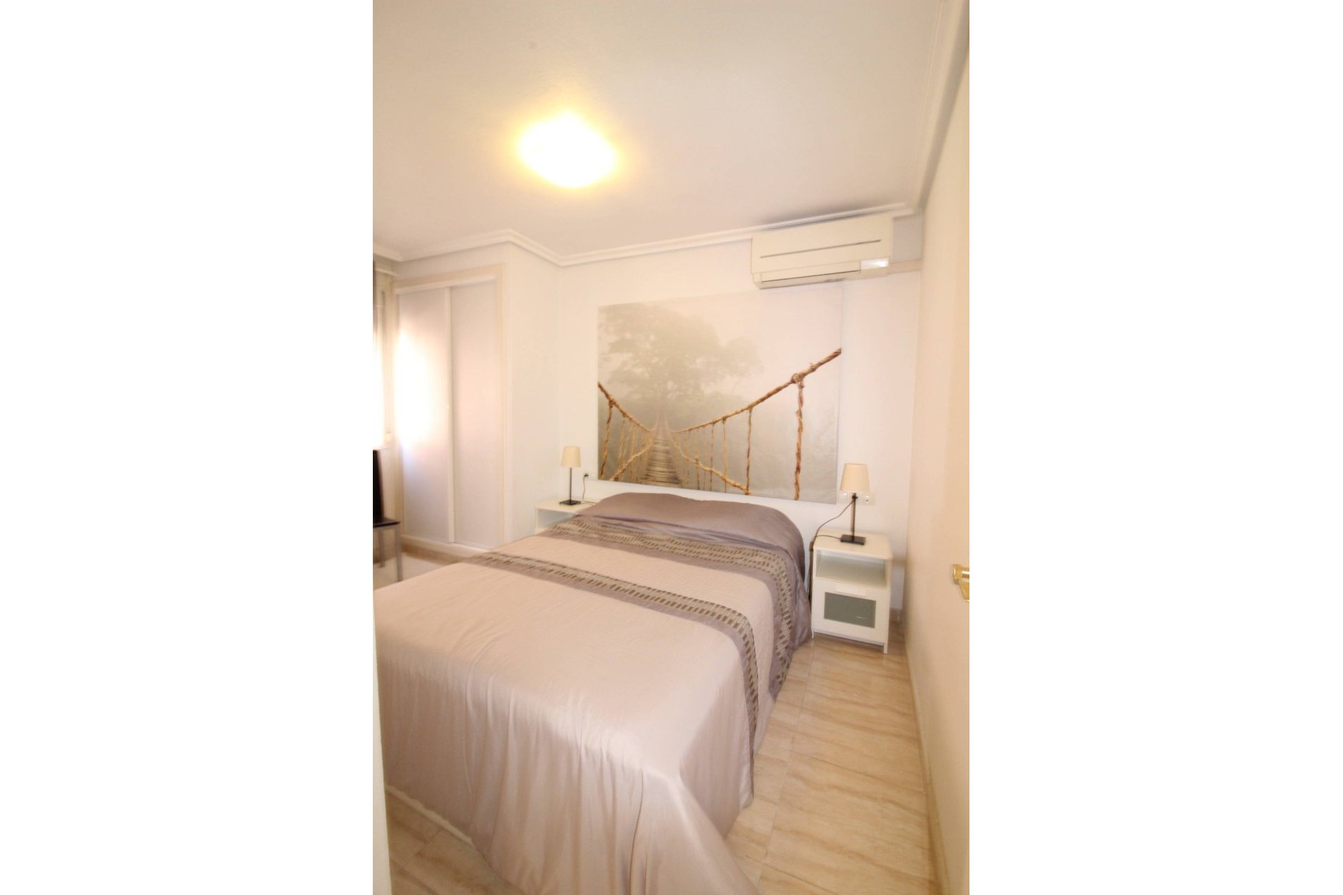 Revente - Apartment -
Torrevieja - Centro