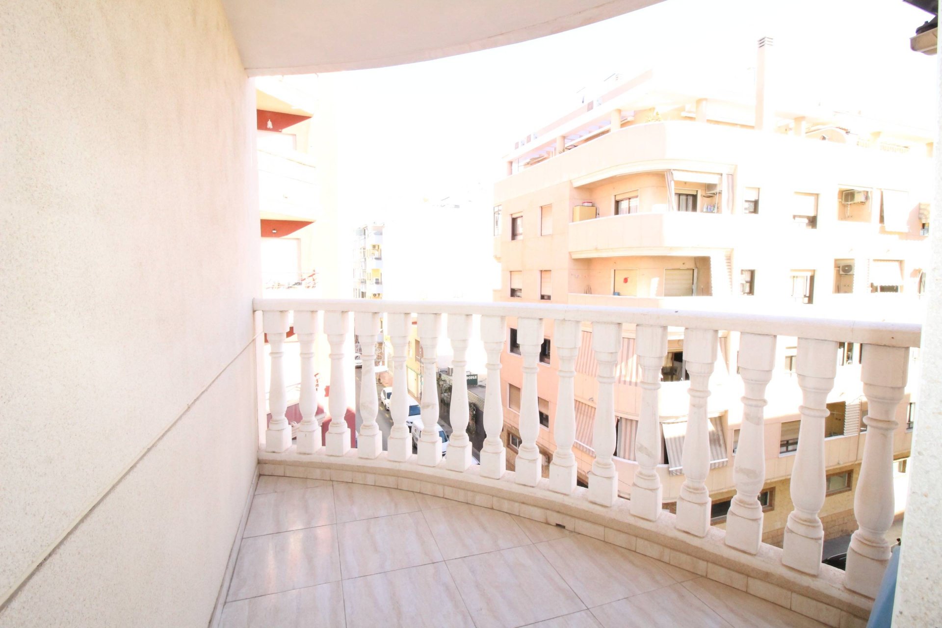 Revente - Apartment -
Torrevieja - Centro