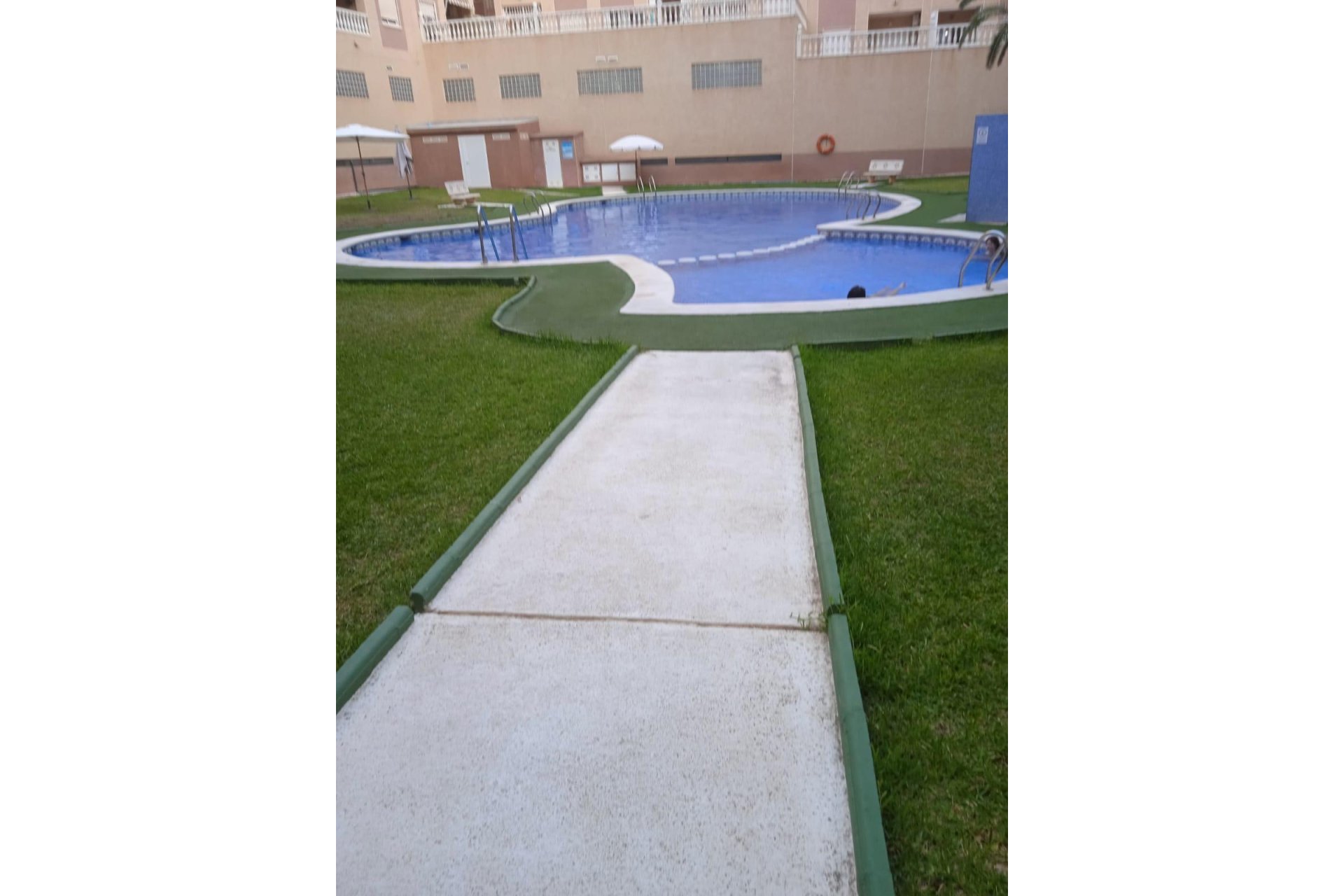 Revente - Apartment -
Torrevieja - Centro