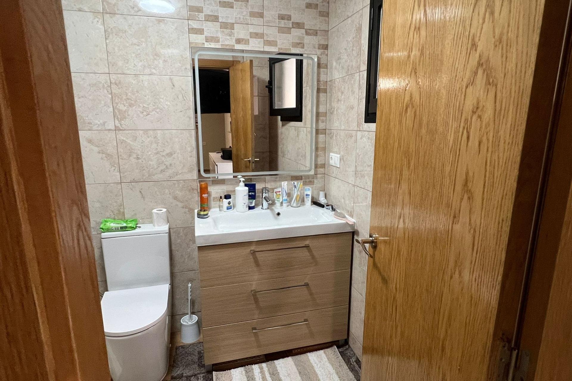Revente - Apartment -
Torrevieja - Centro