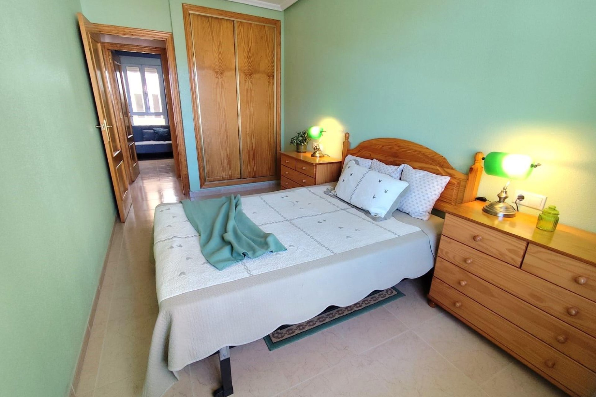 Revente - Apartment -
Torrevieja - Centro