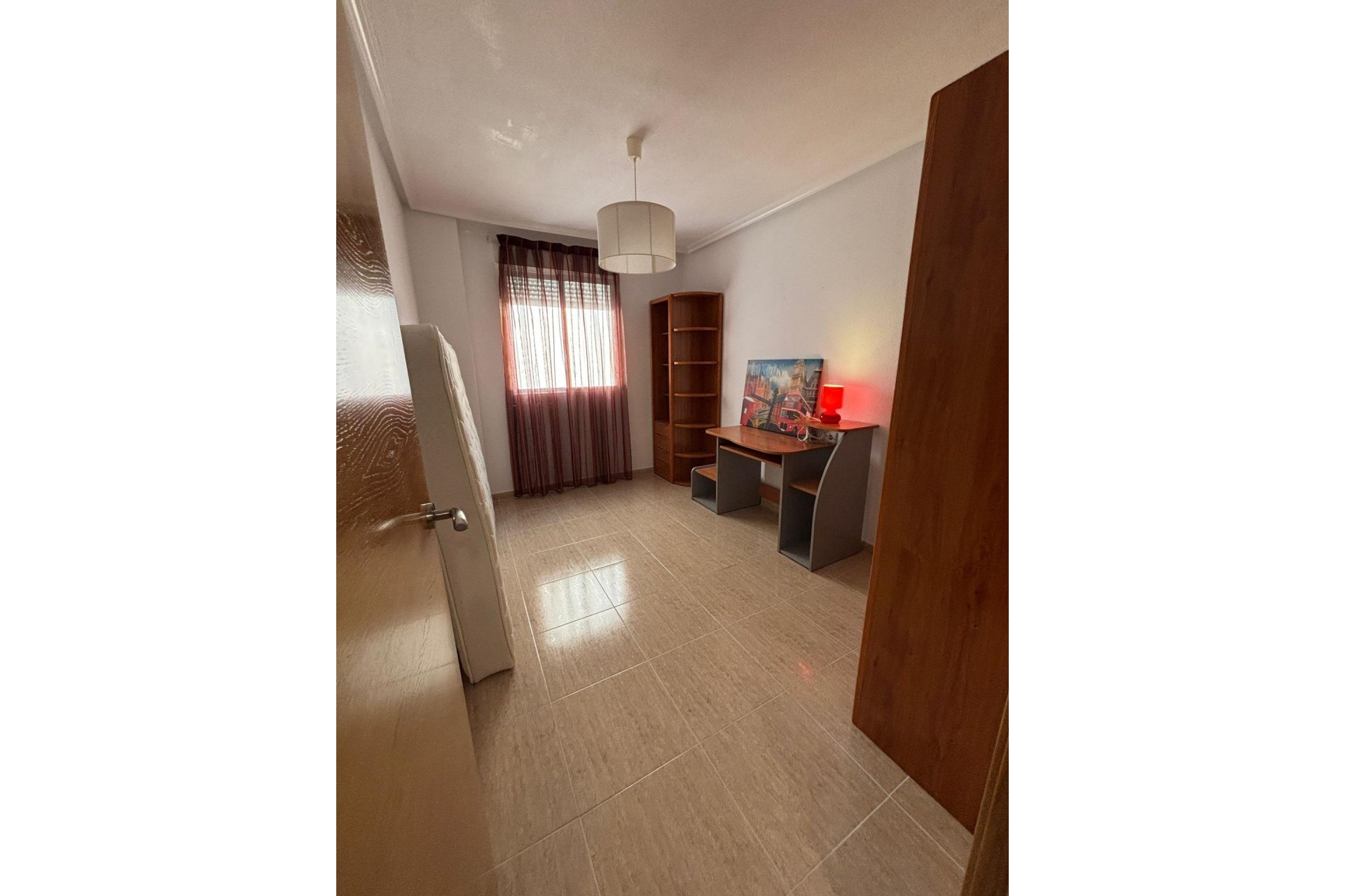 Revente - Apartment -
Torrevieja - Centro