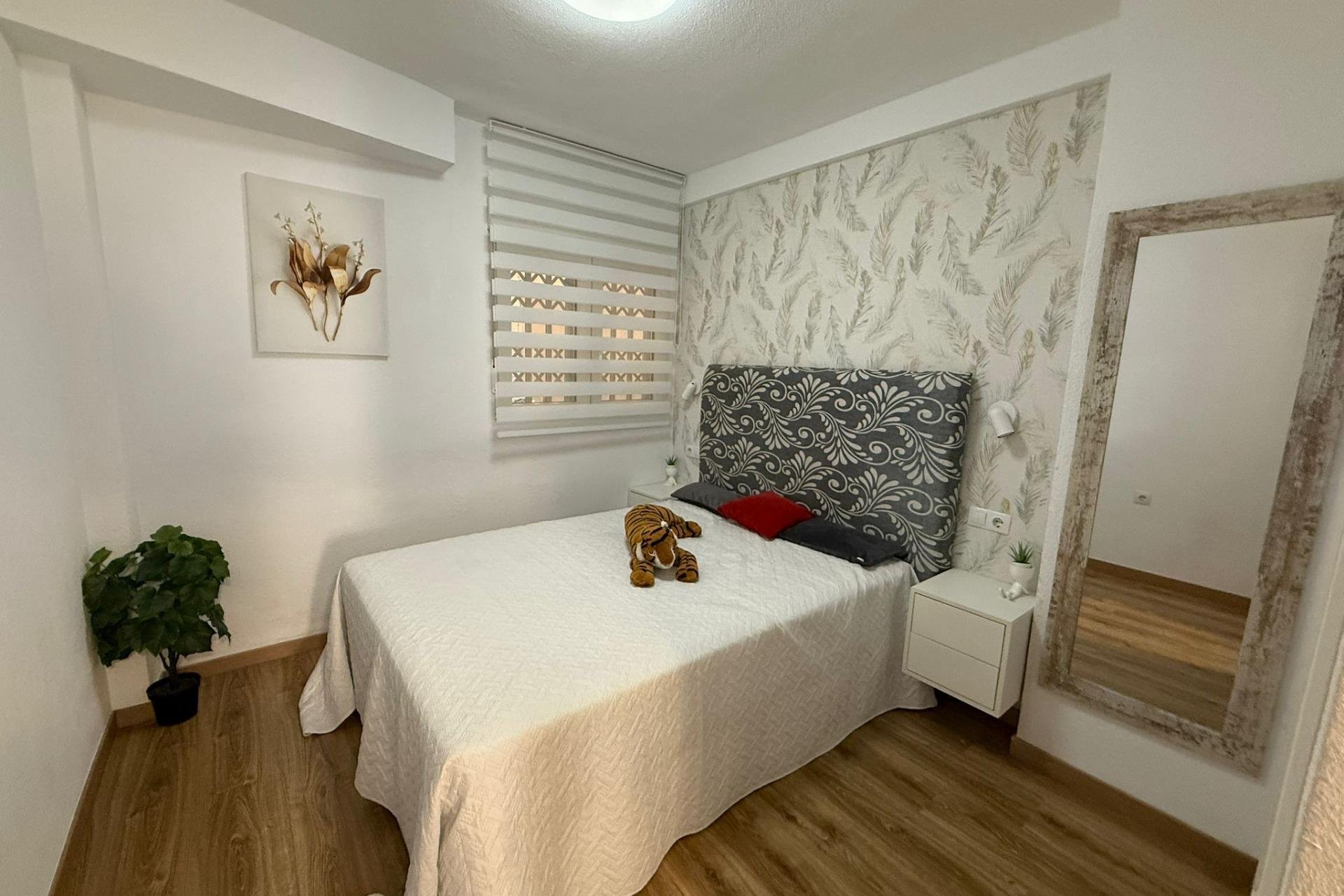 Revente - Apartment -
Torrevieja - Centro