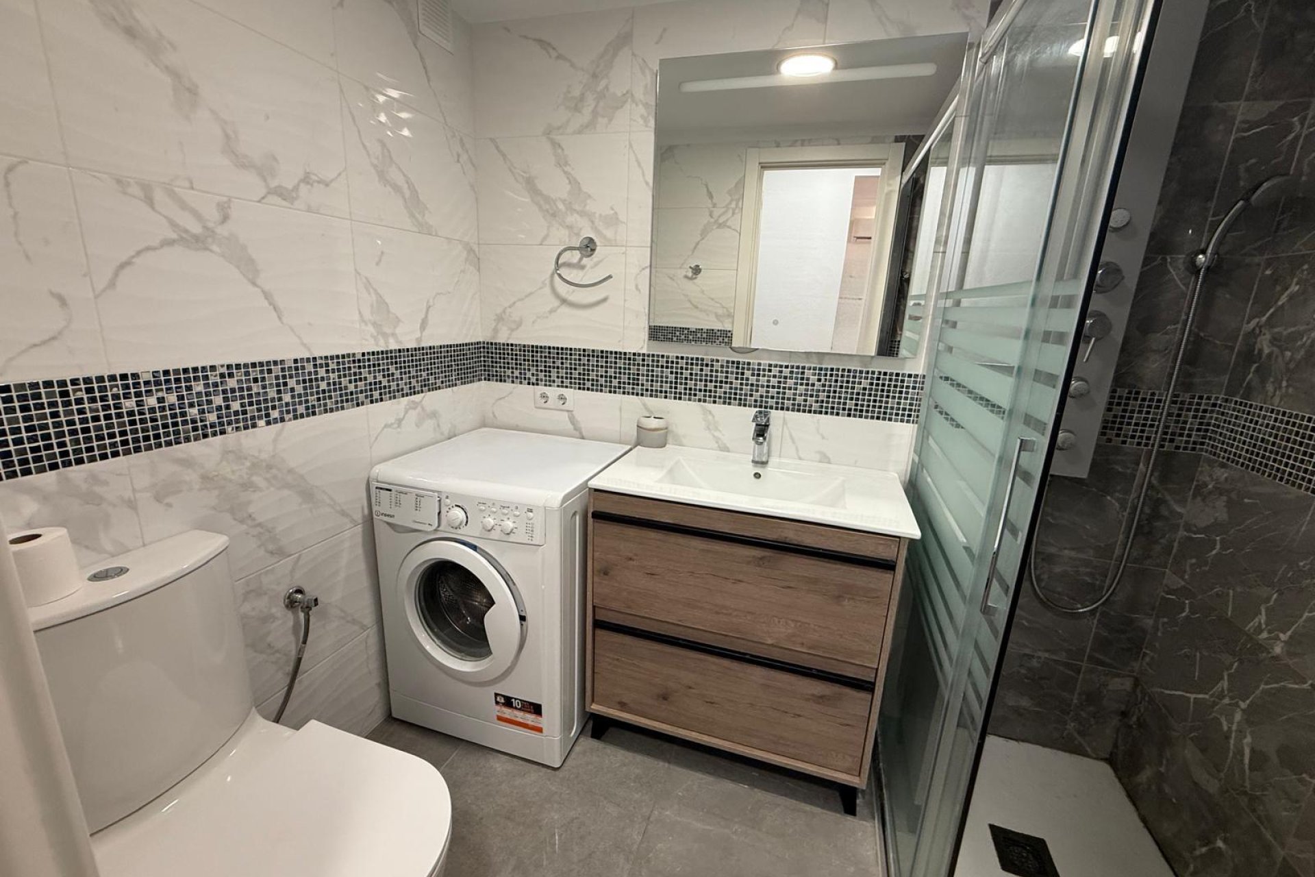Revente - Apartment -
Torrevieja - Centro