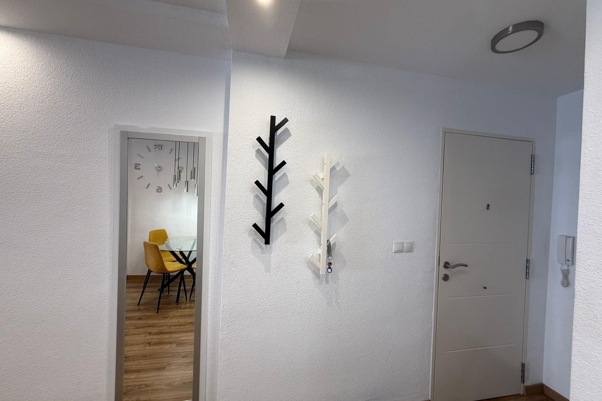 Revente - Apartment -
Torrevieja - Centro