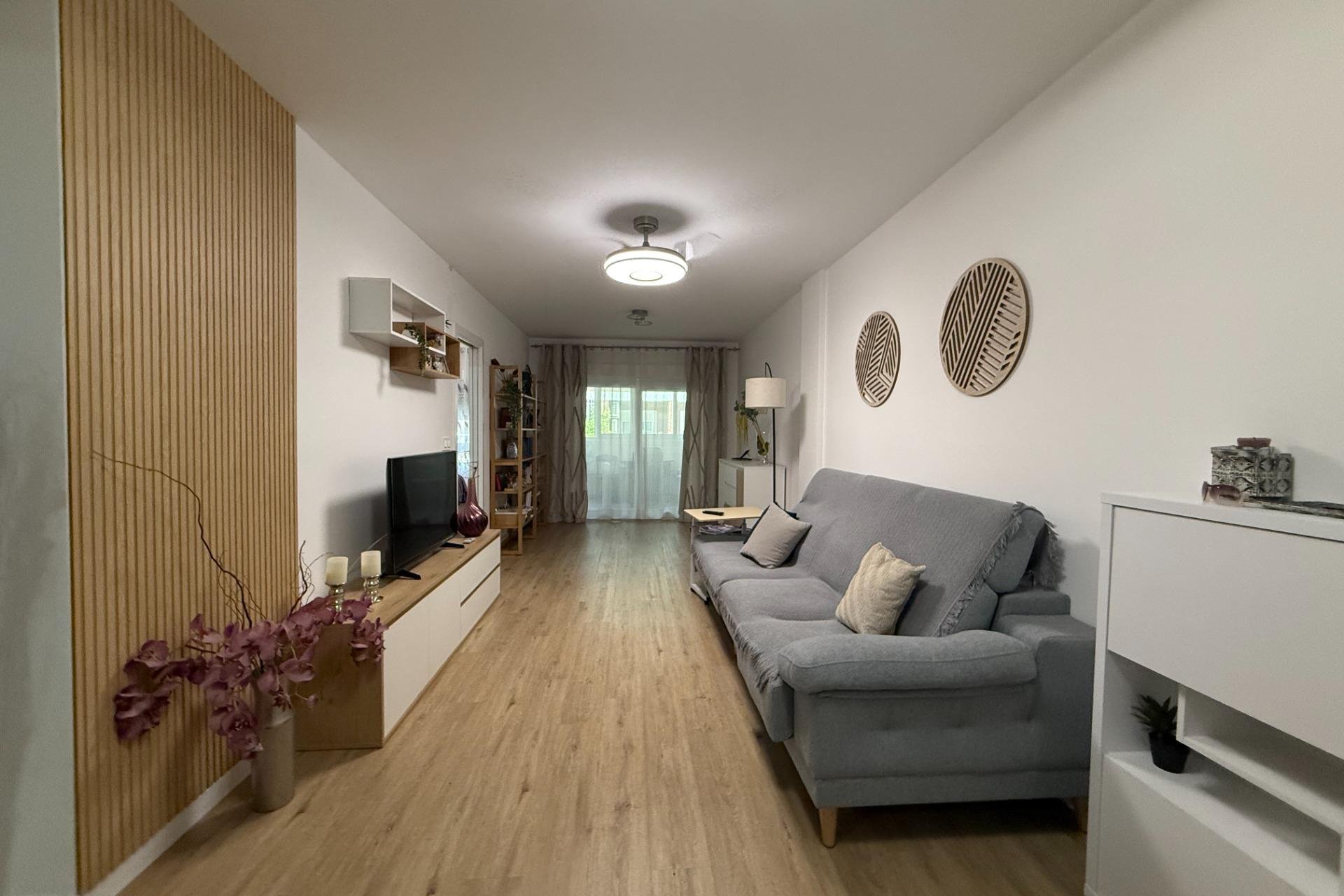 Revente - Apartment -
Torrevieja - Centro