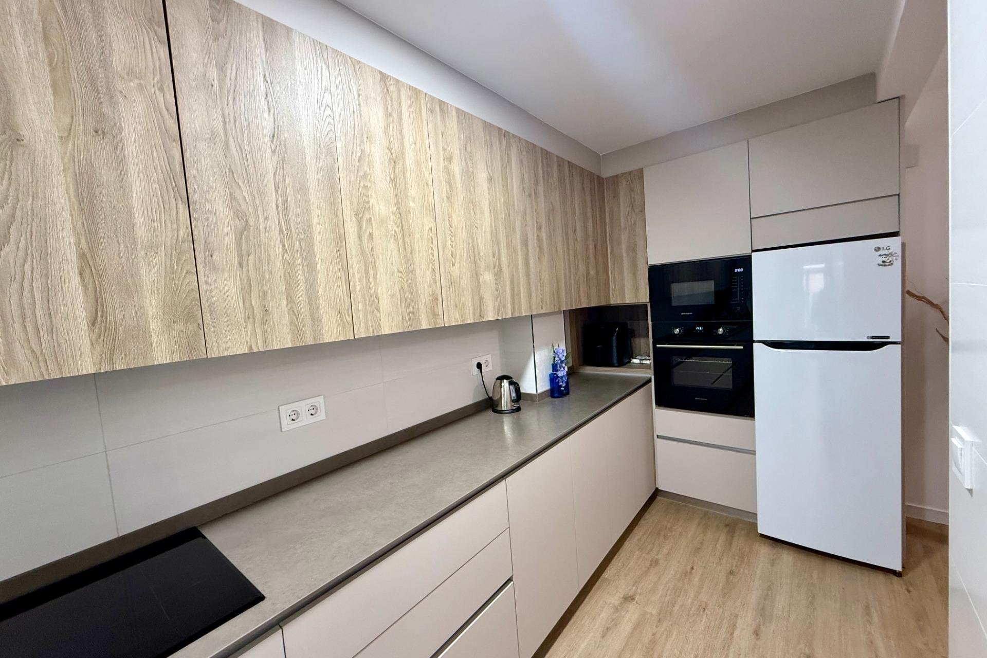 Revente - Apartment -
Torrevieja - Centro