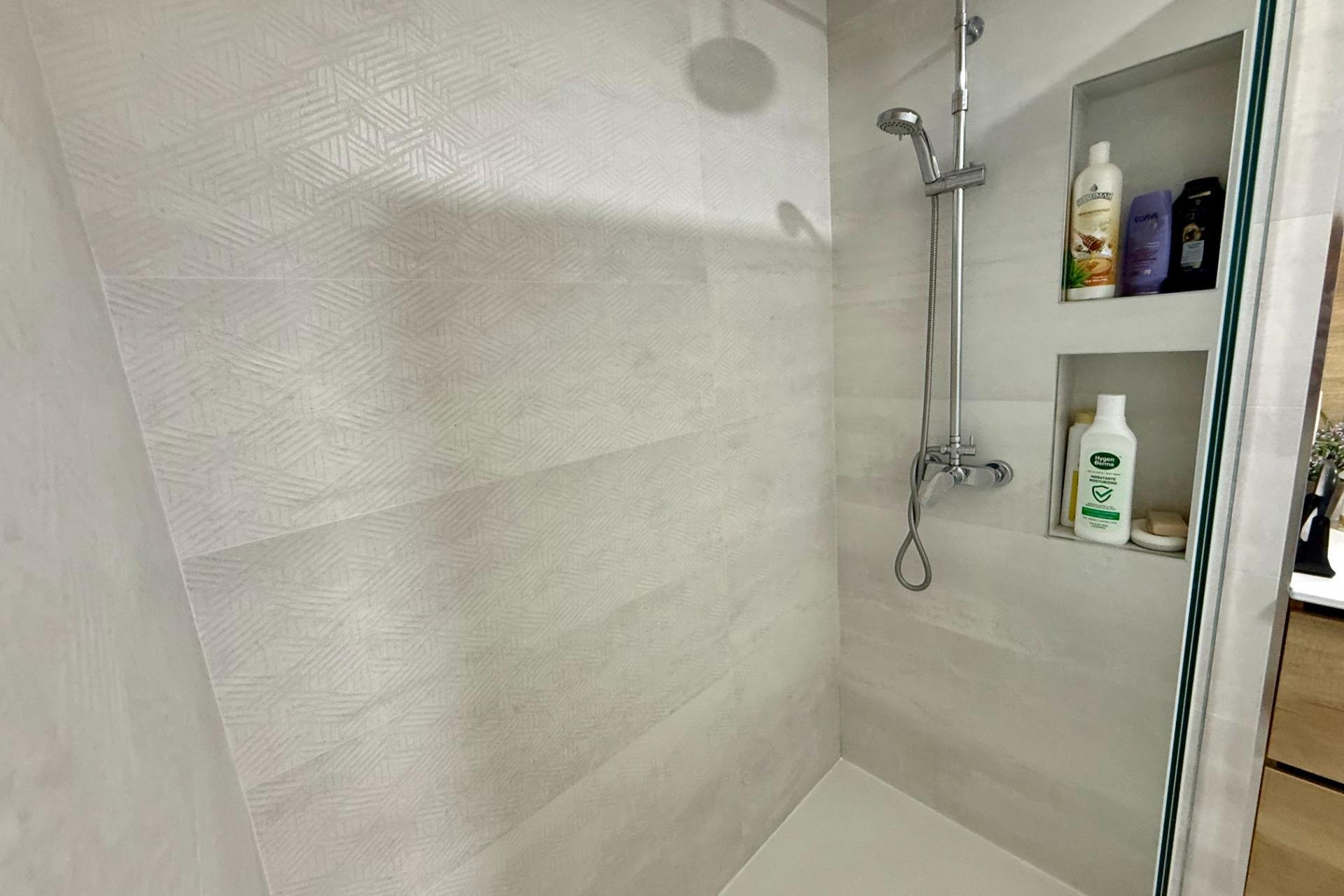 Revente - Apartment -
Torrevieja - Centro