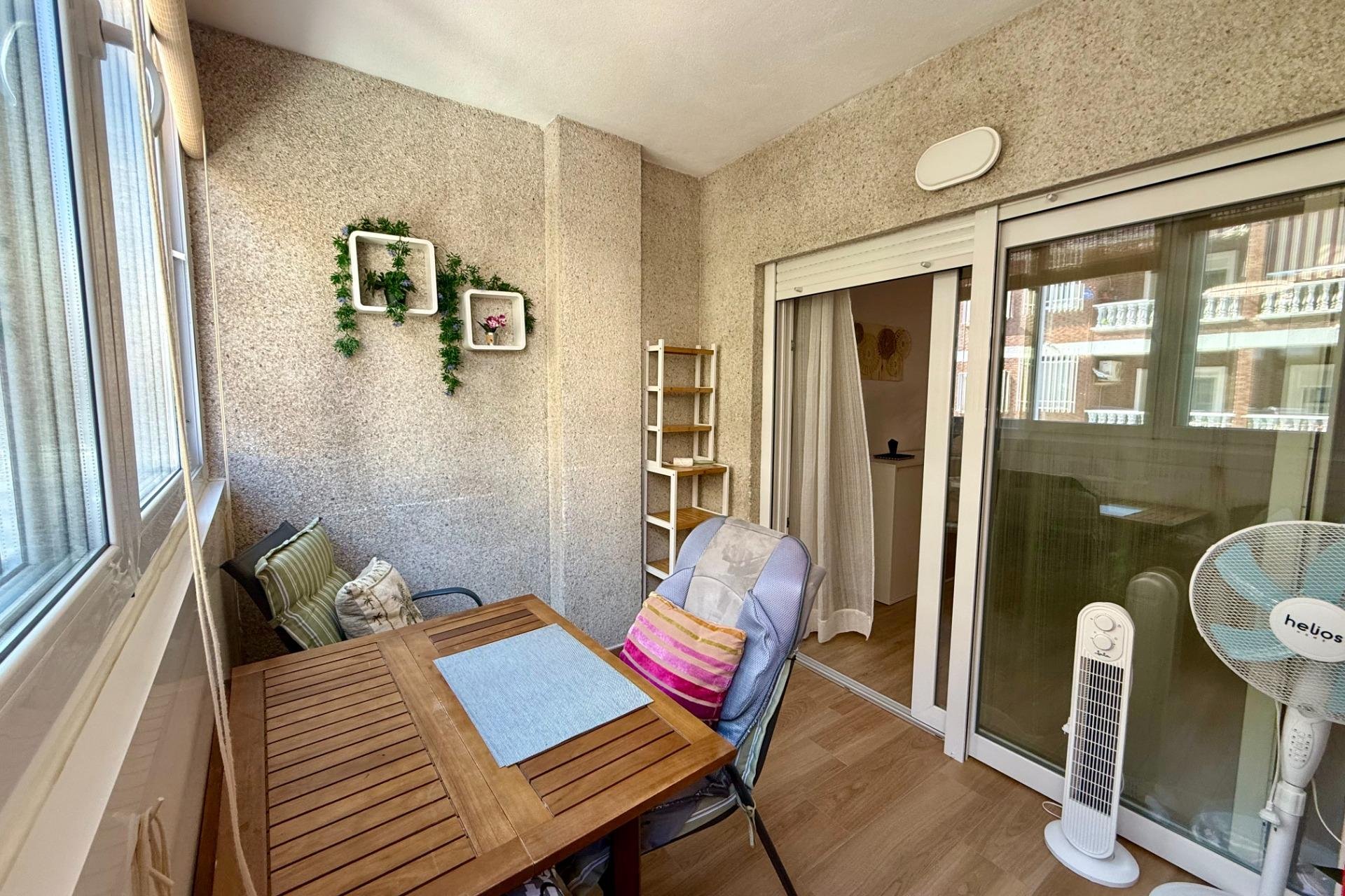 Revente - Apartment -
Torrevieja - Centro