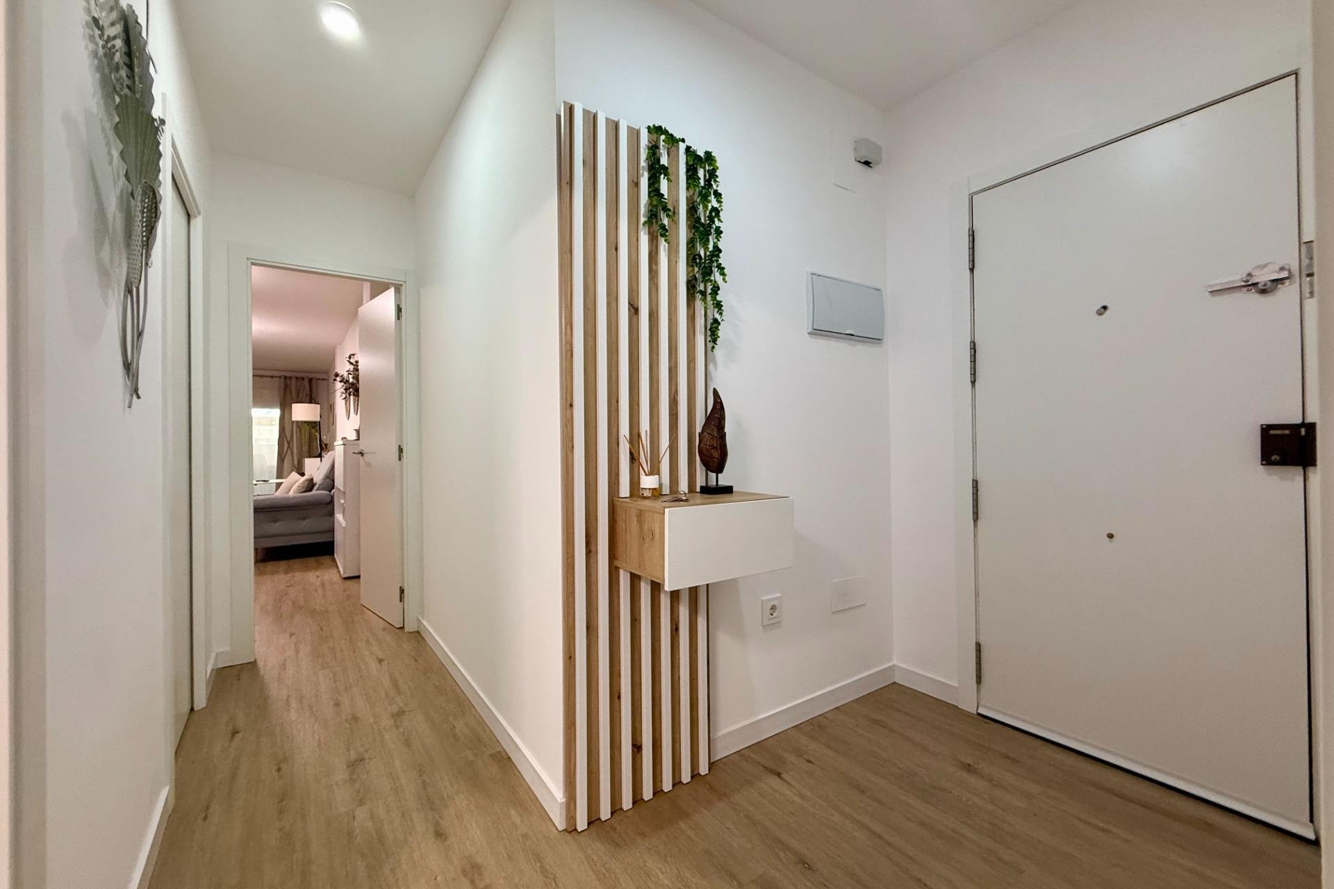 Revente - Apartment -
Torrevieja - Centro