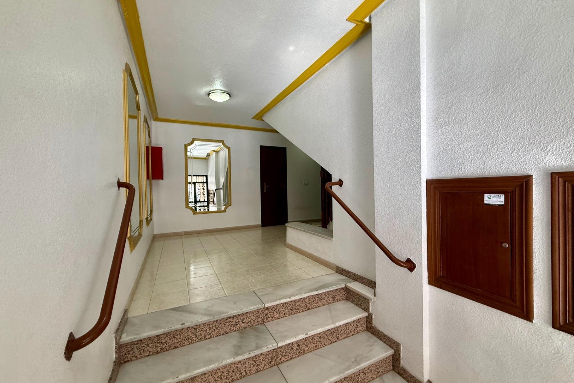Revente - Apartment -
Torrevieja - Centro