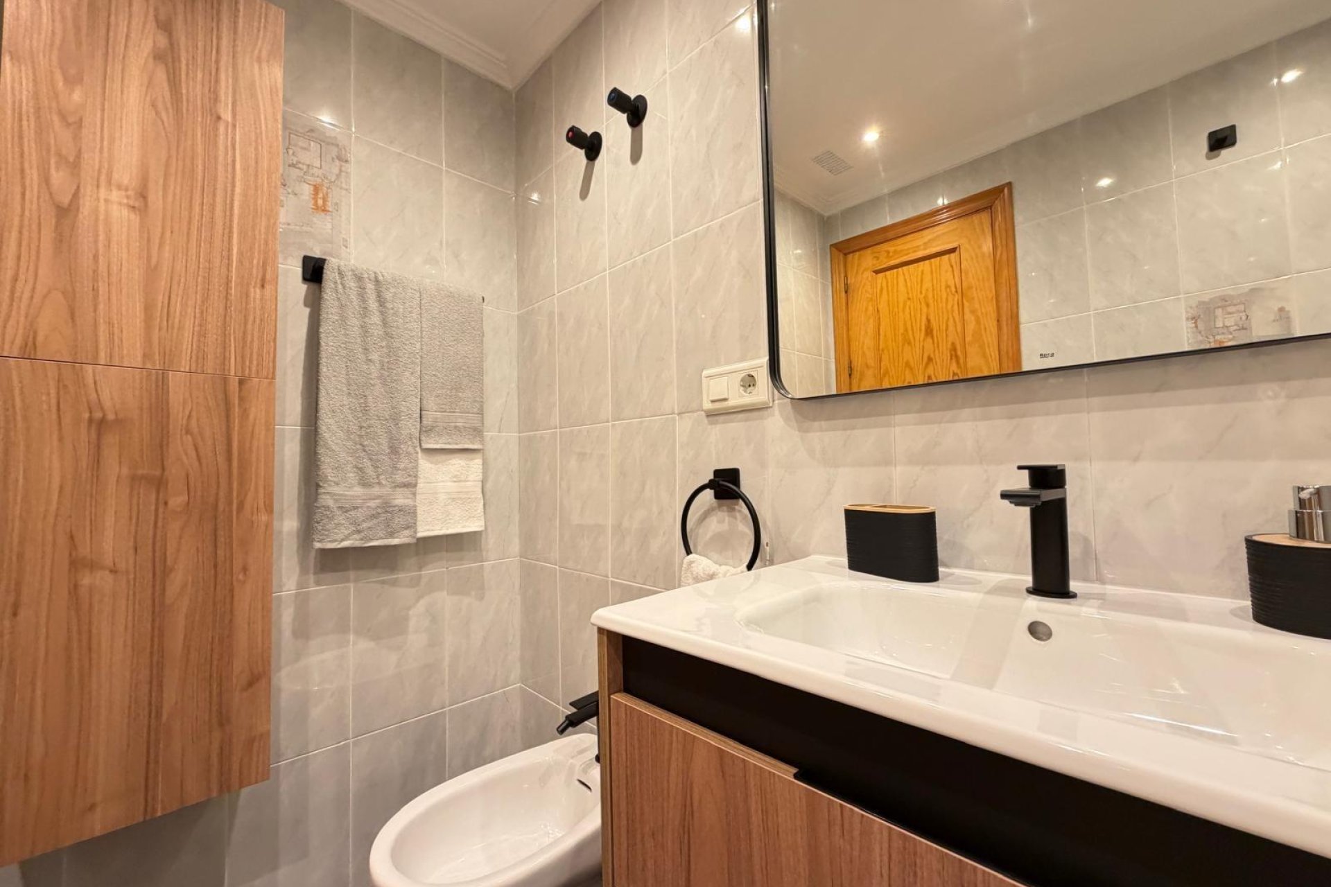 Revente - Apartment -
Torrevieja - Centro
