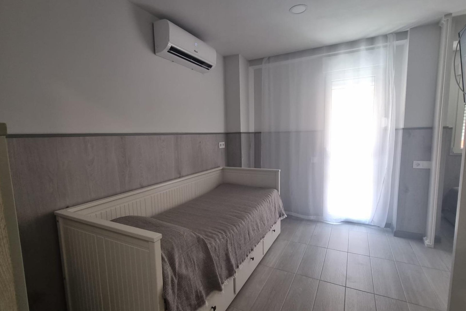 Revente - Apartment -
Torrevieja - Centro