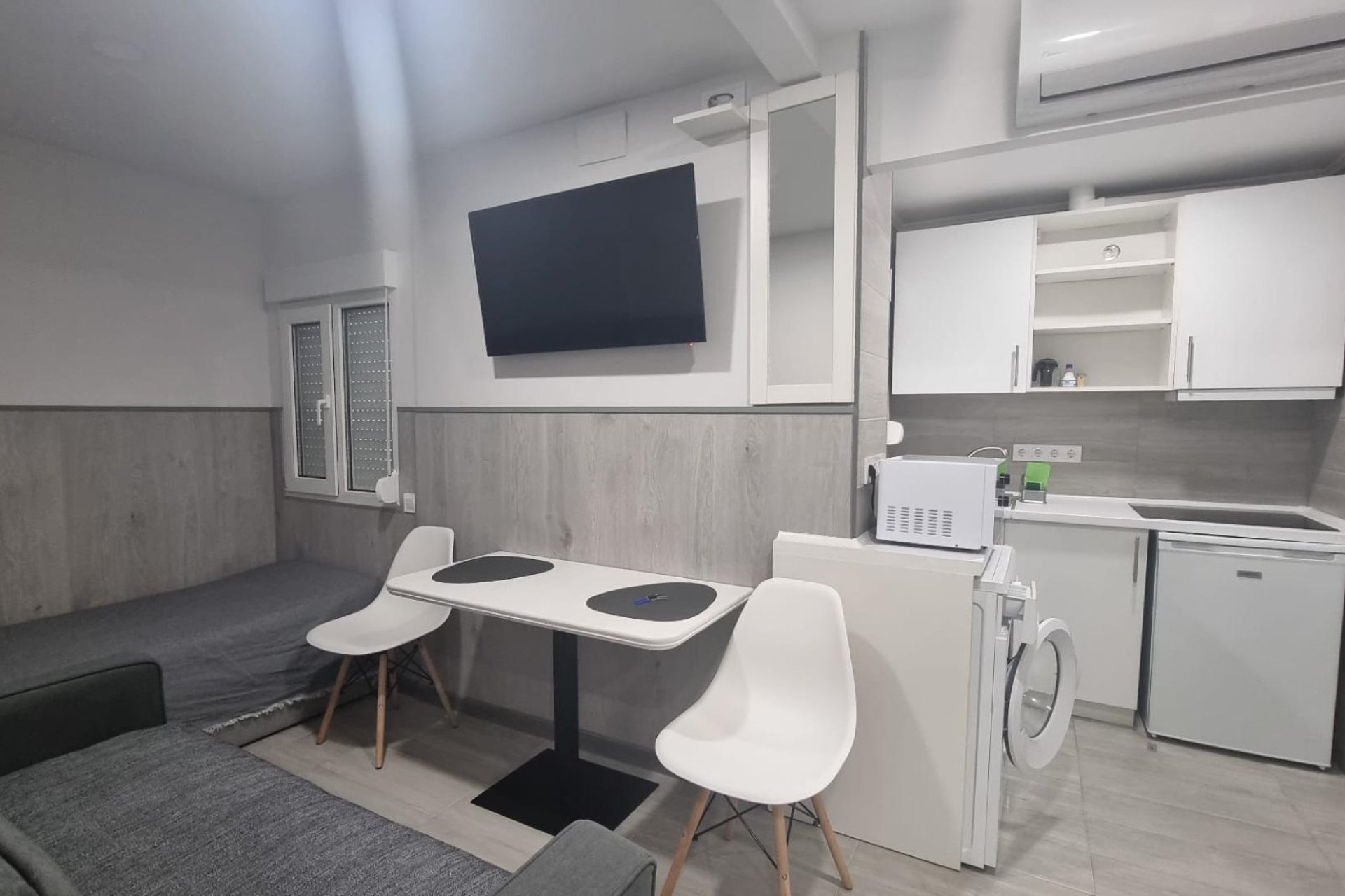 Revente - Apartment -
Torrevieja - Centro