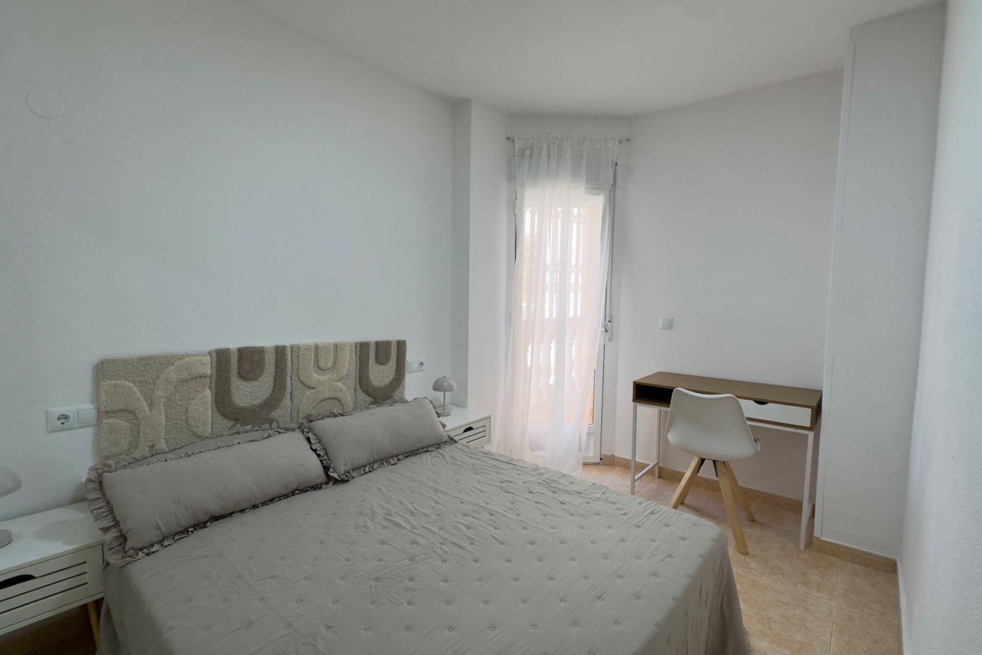 Revente - Apartment -
Torrevieja - Centro