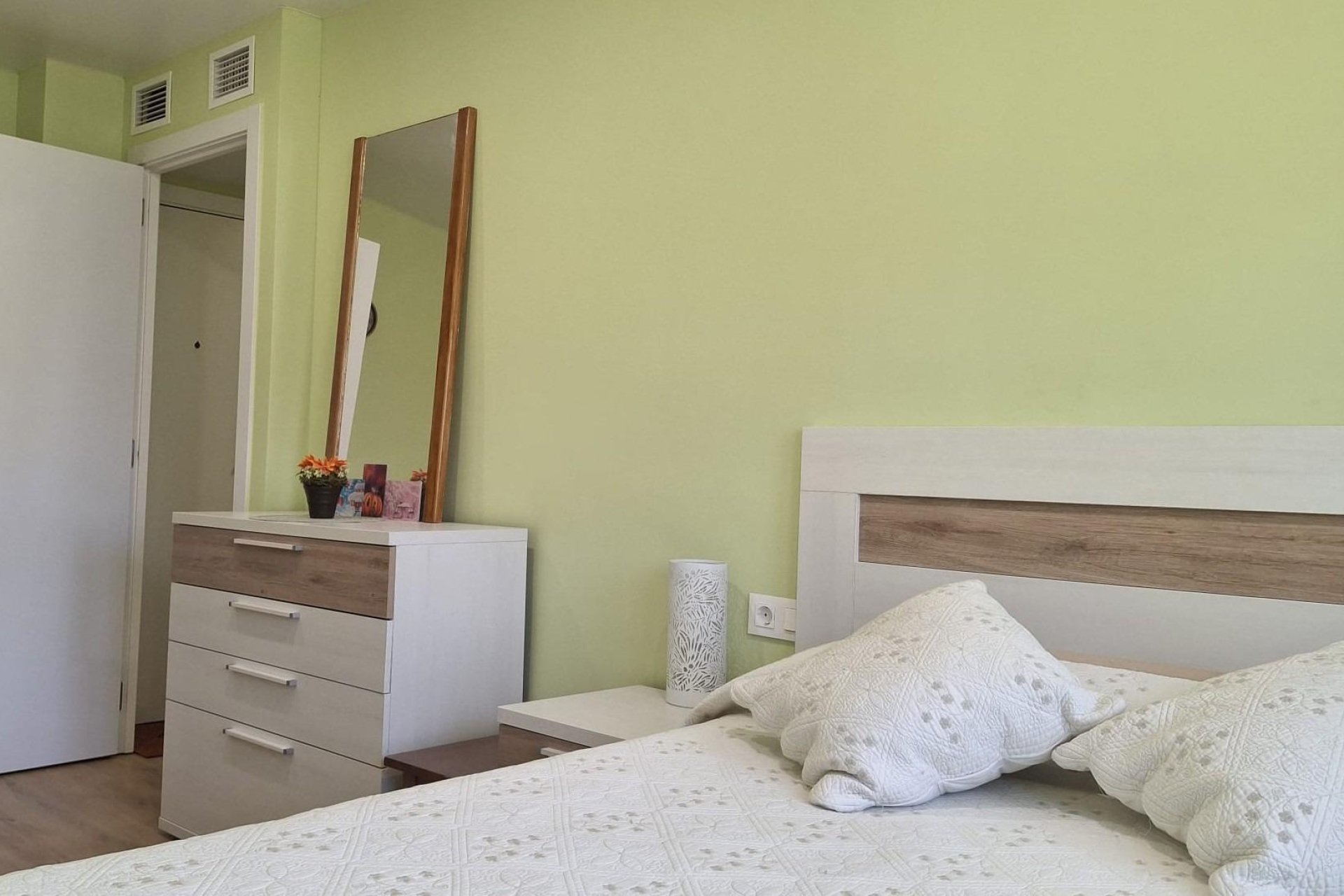 Revente - Apartment -
Torrevieja - Centro