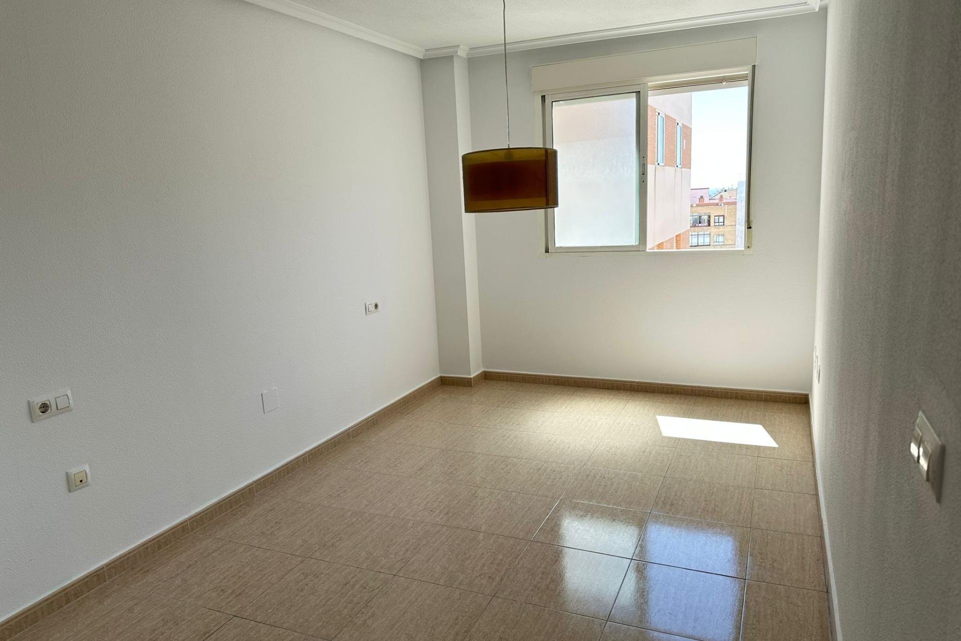 Revente - Apartment -
Torrevieja - Centro
