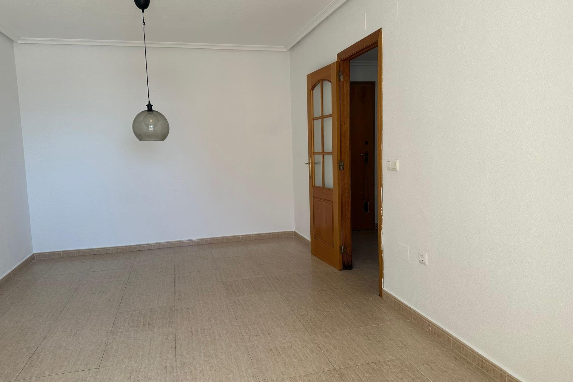 Revente - Apartment -
Torrevieja - Centro