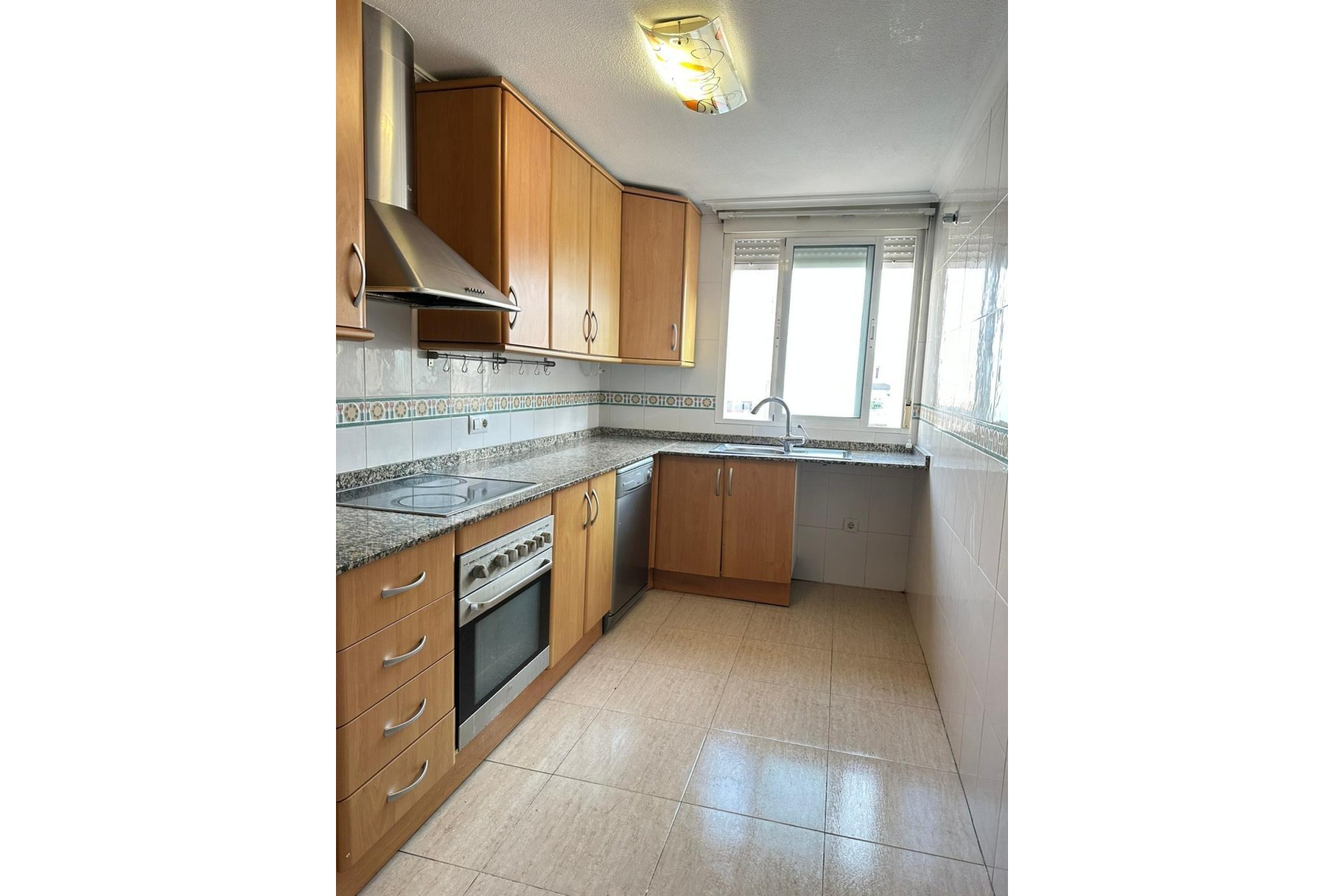 Revente - Apartment -
Torrevieja - Centro