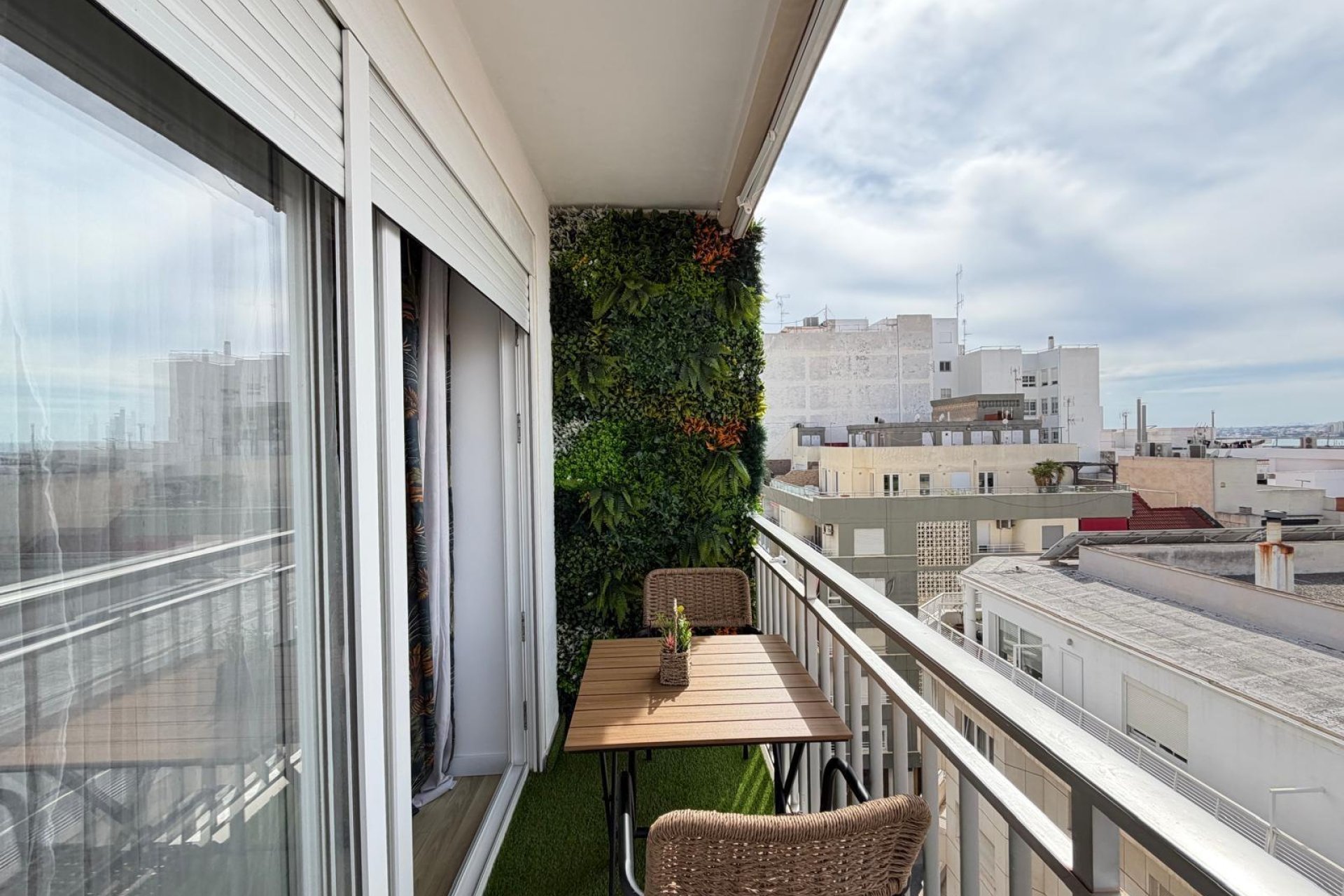 Revente - Apartment -
Torrevieja - Centro