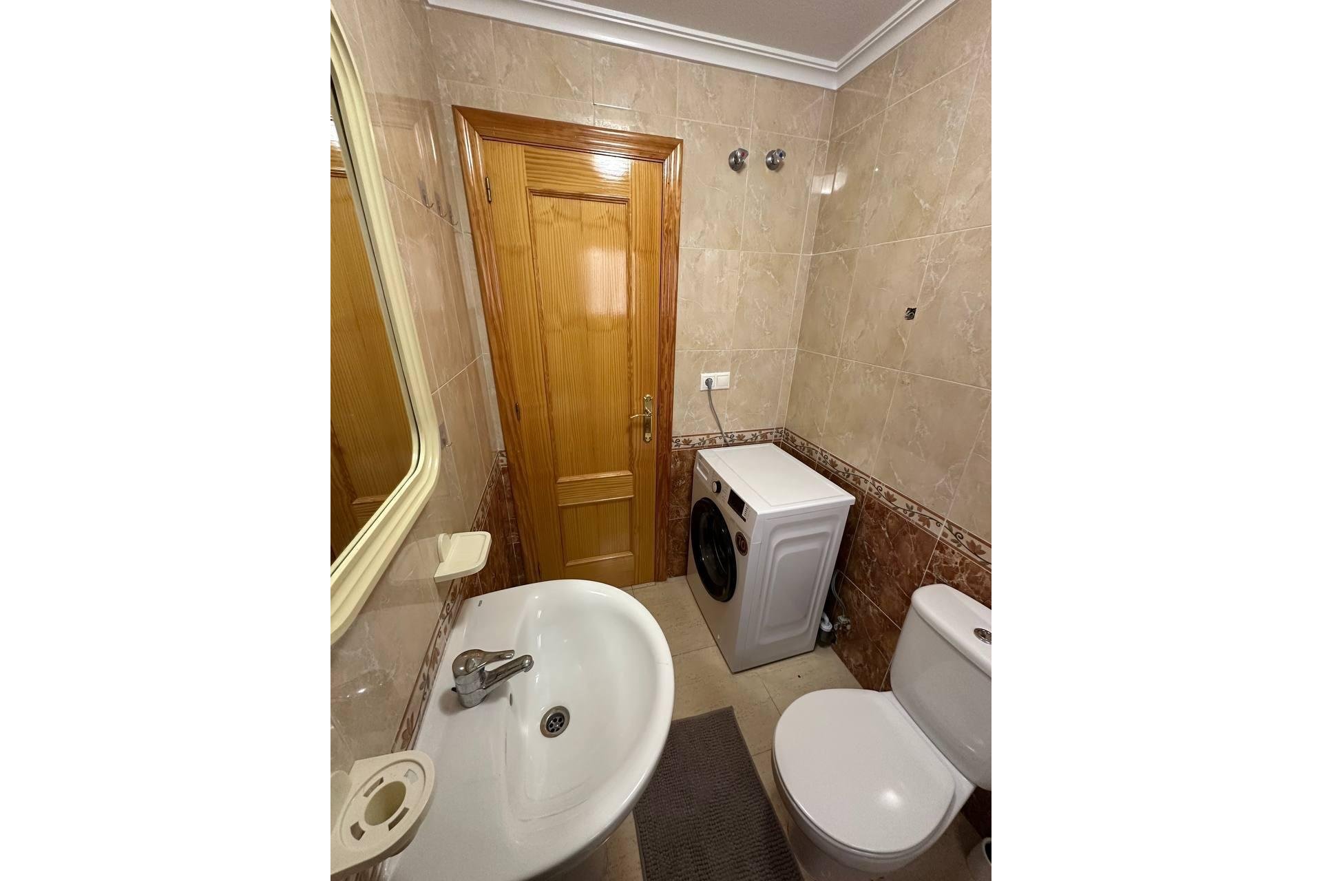 Revente - Apartment -
Torrevieja - Centro