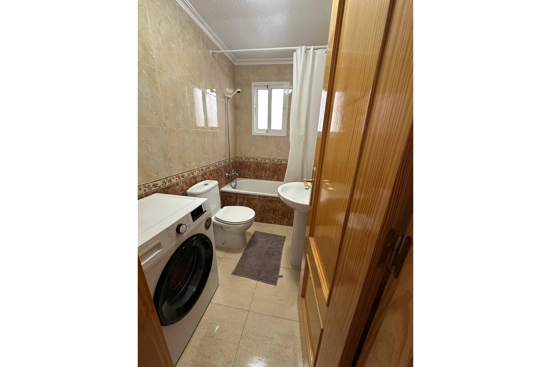 Revente - Apartment -
Torrevieja - Centro
