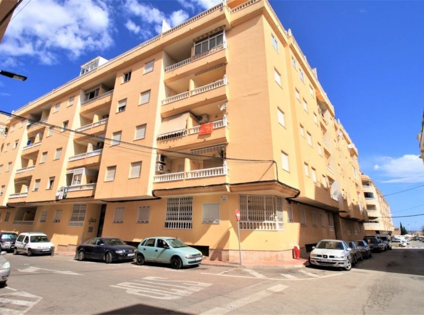 Revente - Apartment -
Torrevieja - Centro