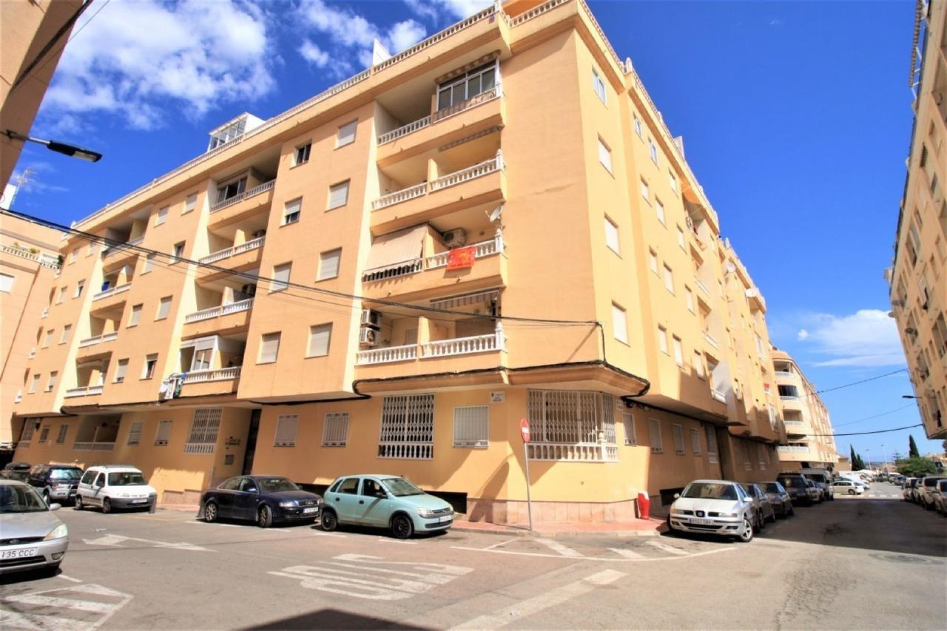 Revente - Apartment -
Torrevieja - Centro