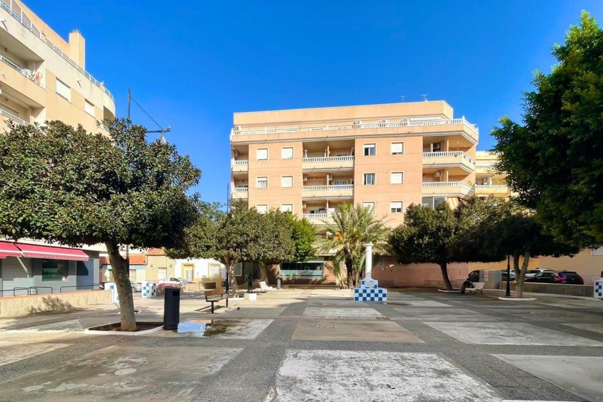 Revente - Apartment -
Torrevieja - Centro