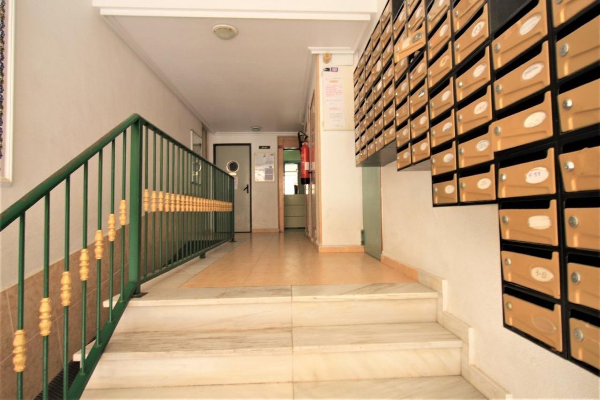 Revente - Apartment -
Torrevieja - Centro