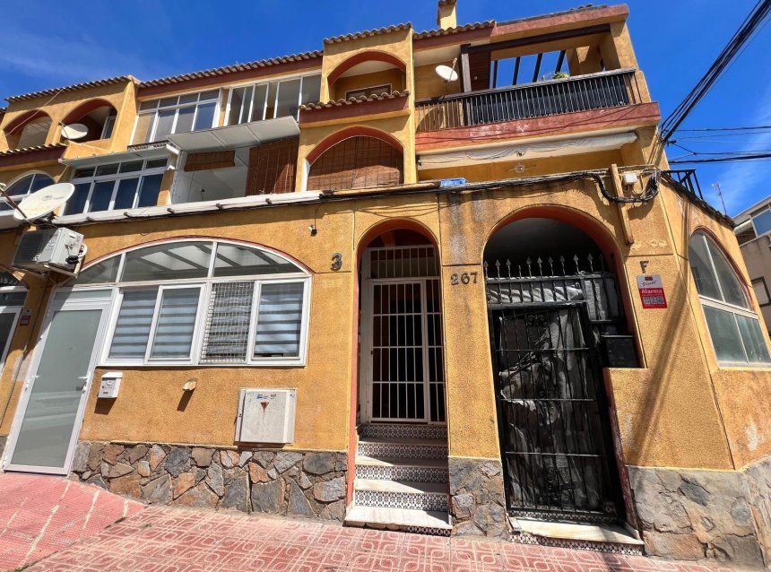 Revente - Apartment -
Torrevieja - Centro
