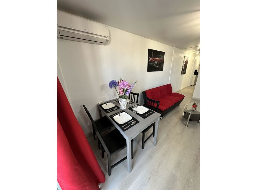 Revente - Apartment -
Torrevieja - Centro