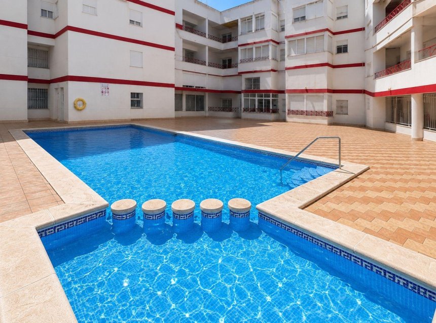 Revente - Apartment -
Torrevieja - Centro