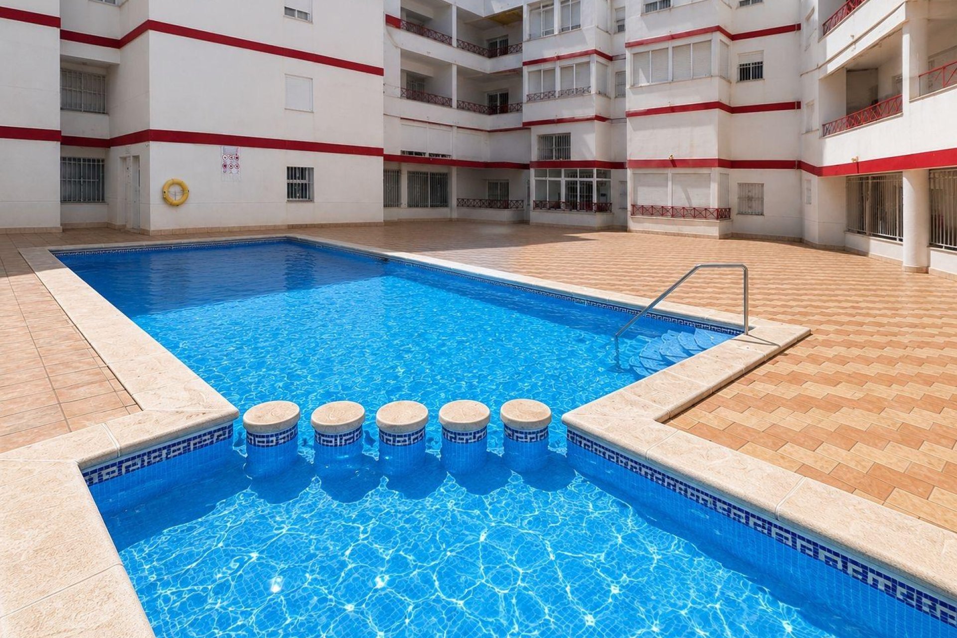 Revente - Apartment -
Torrevieja - Centro