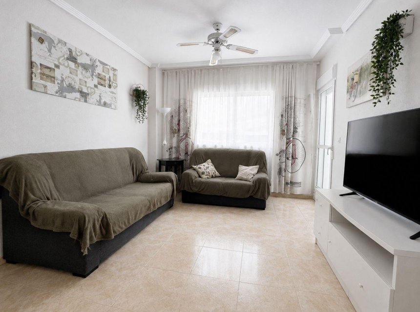 Revente - Apartment -
Torrevieja - Centro
