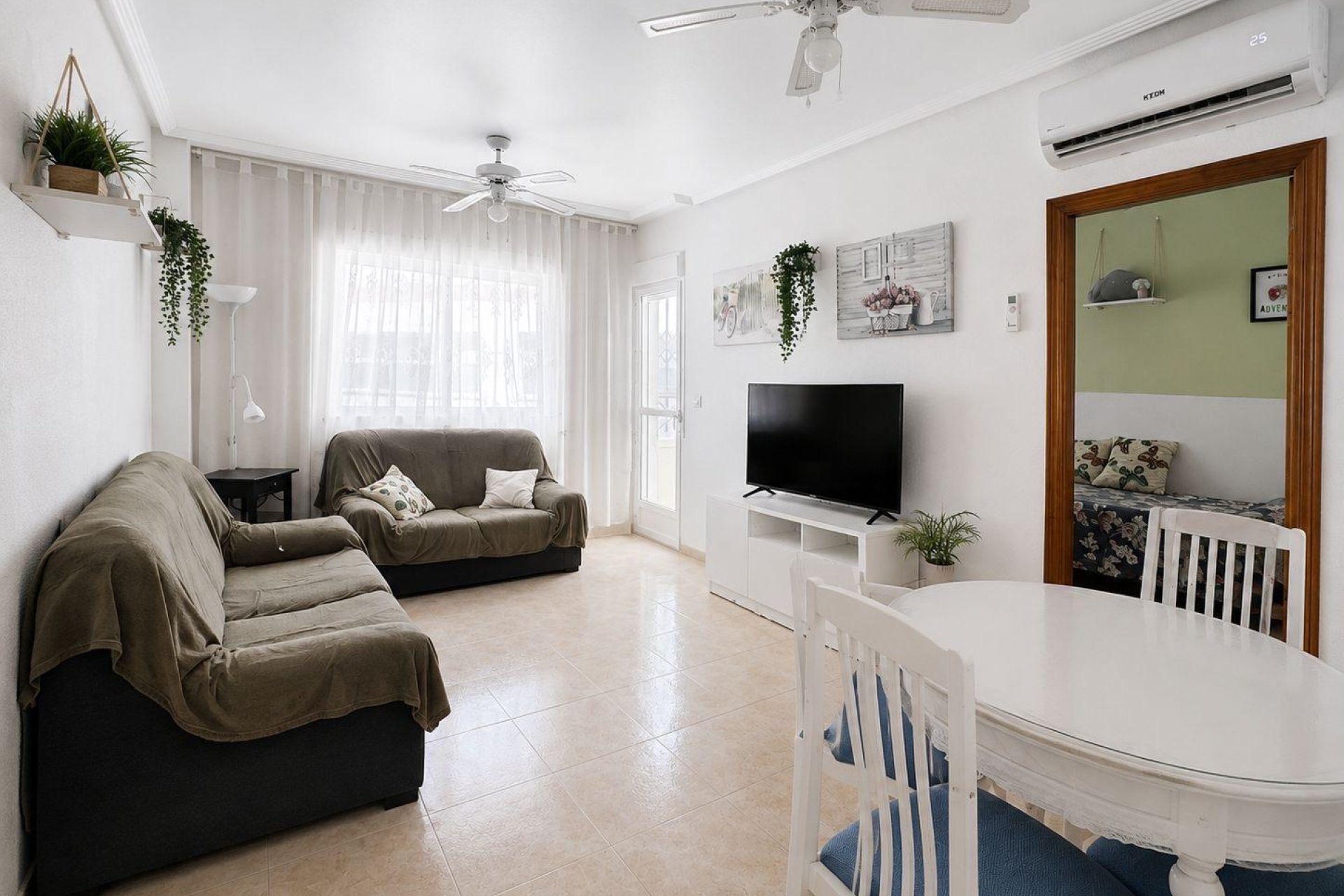 Revente - Apartment -
Torrevieja - Centro