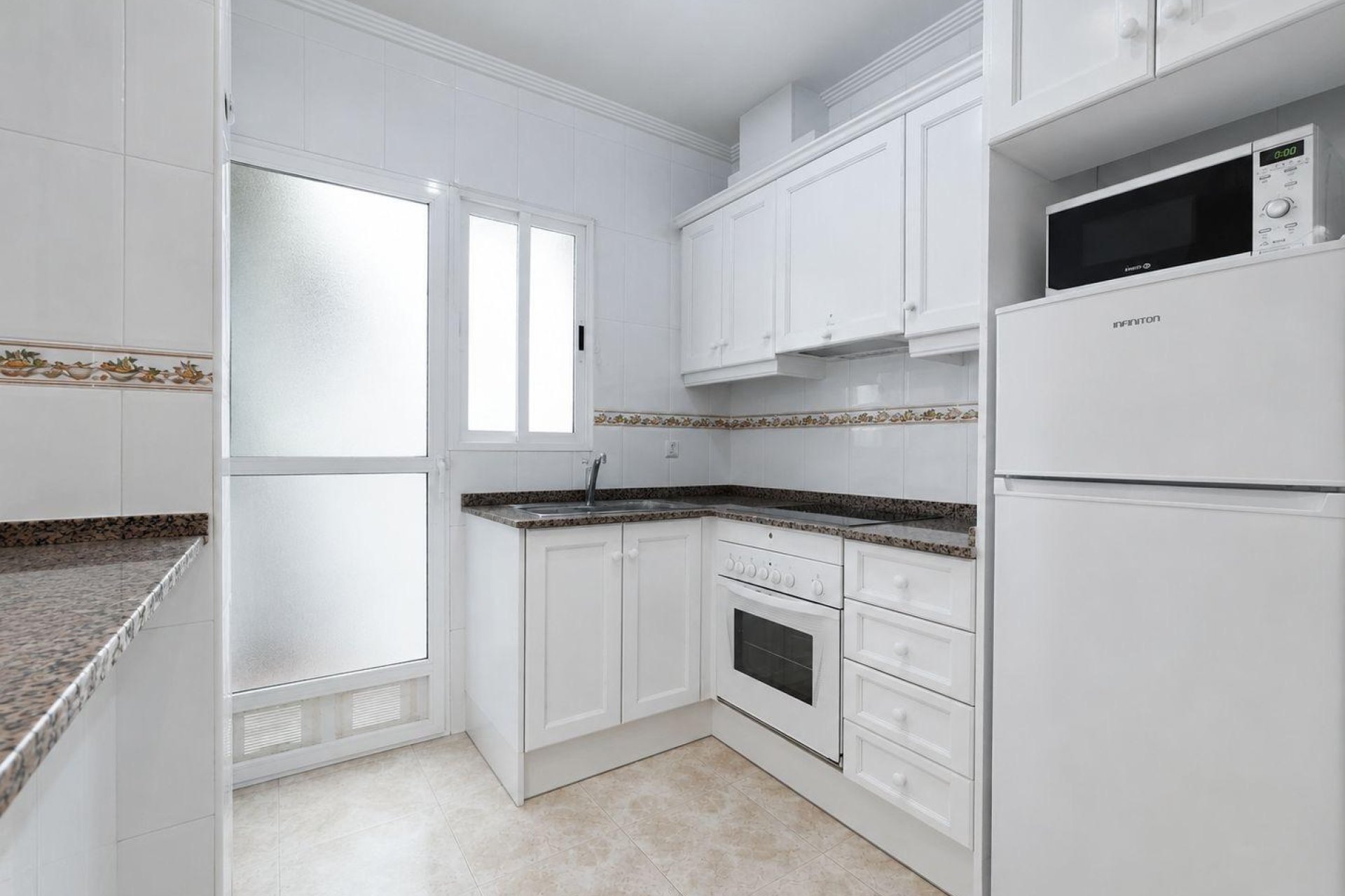 Revente - Apartment -
Torrevieja - Centro