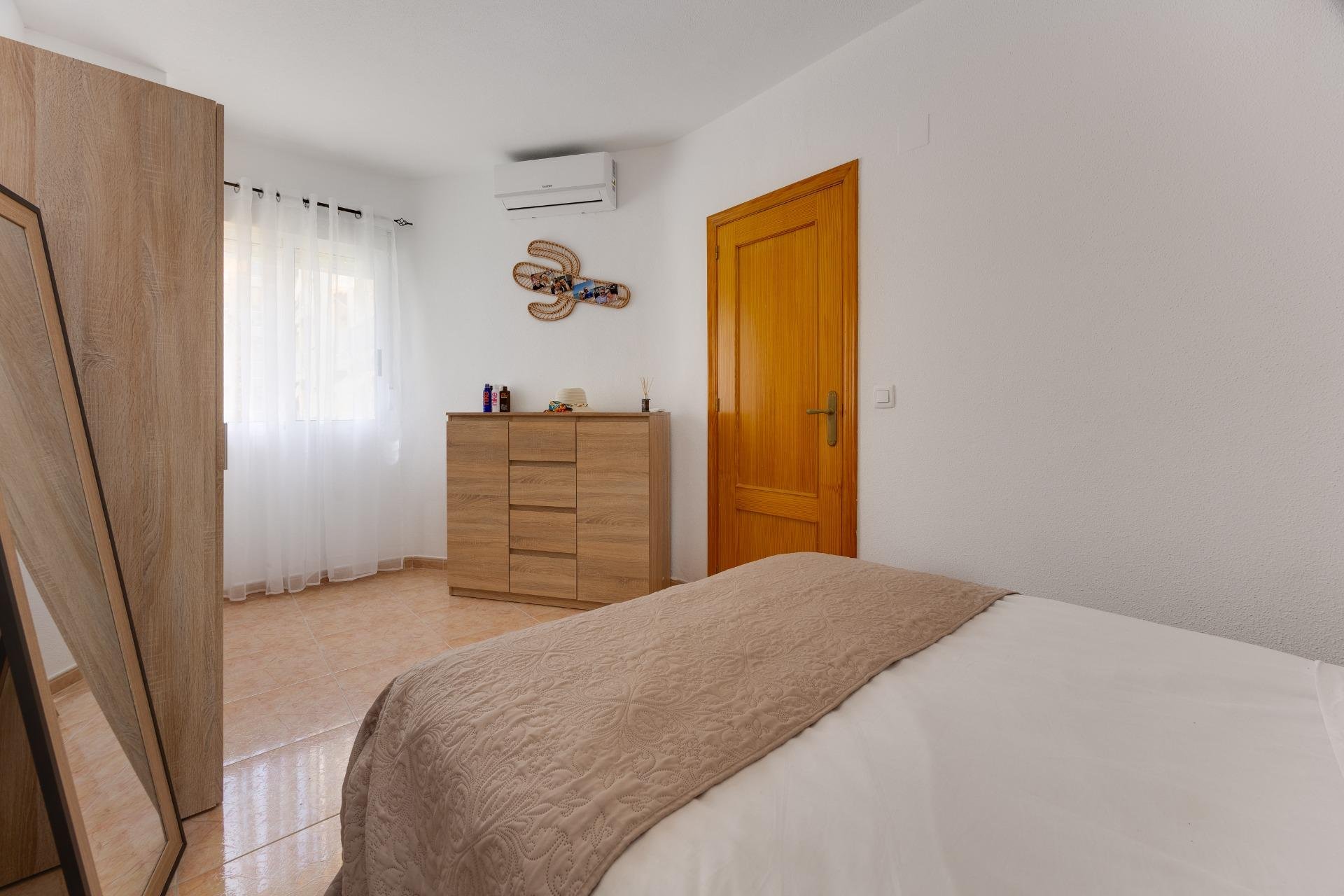 Revente - Apartment -
Torrevieja - Centro