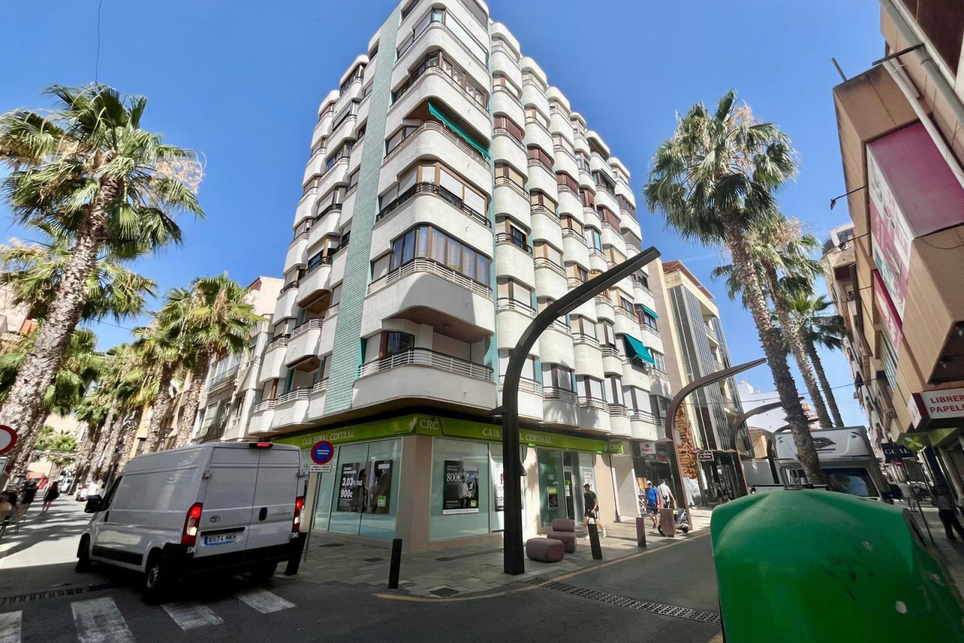 Revente - Apartment -
Torrevieja - Centro