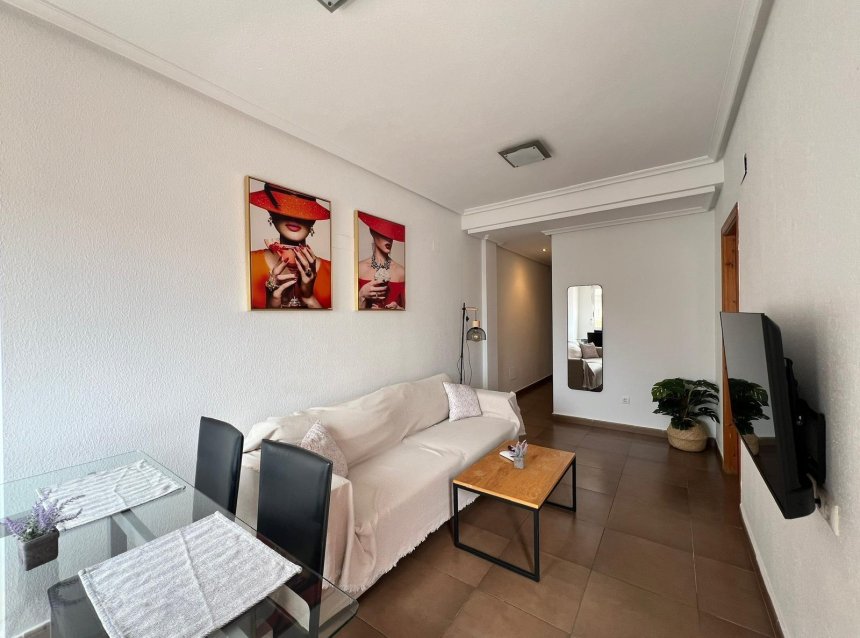 Revente - Apartment -
Torrevieja - Centro