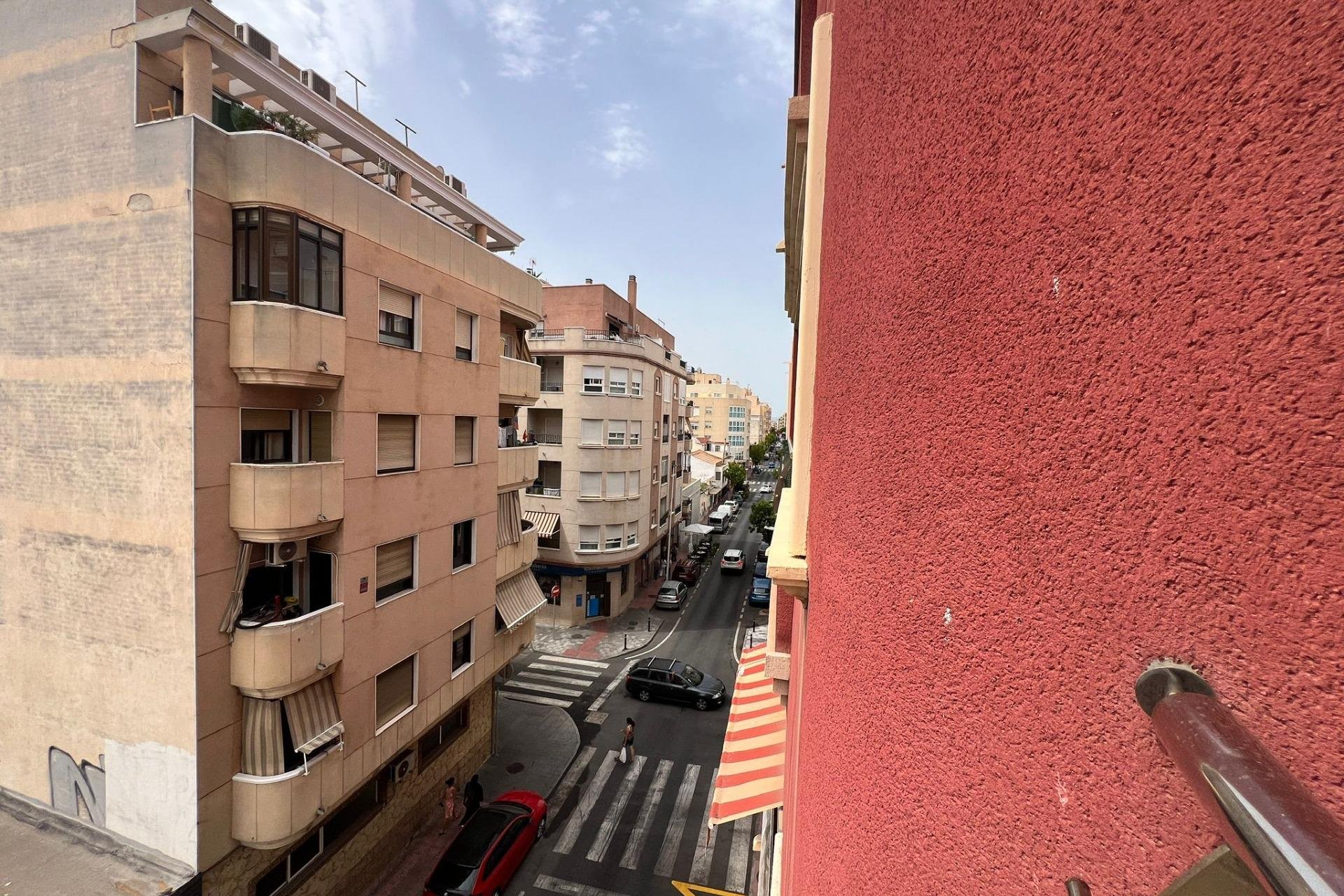 Revente - Apartment -
Torrevieja - Centro