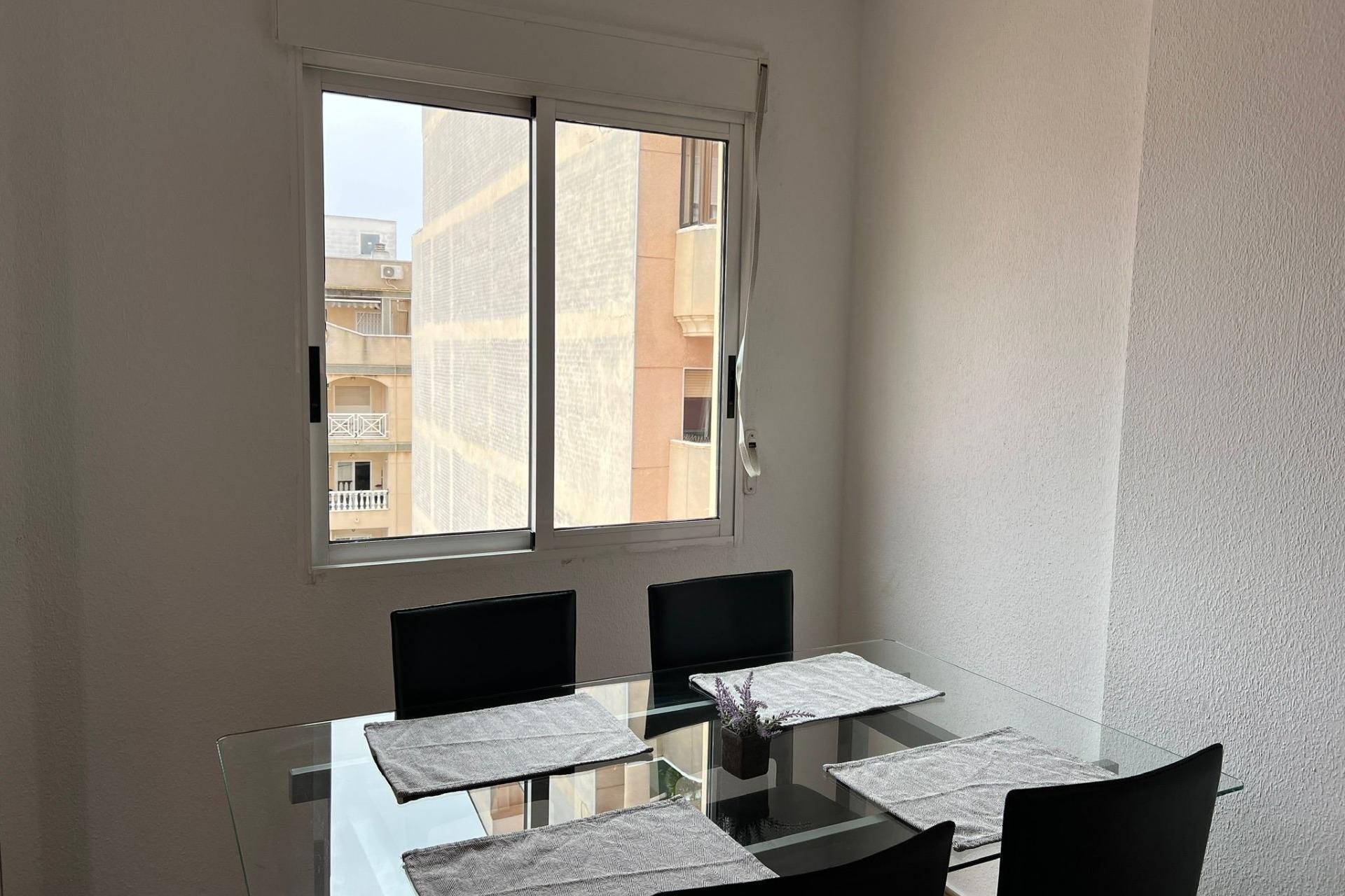 Revente - Apartment -
Torrevieja - Centro