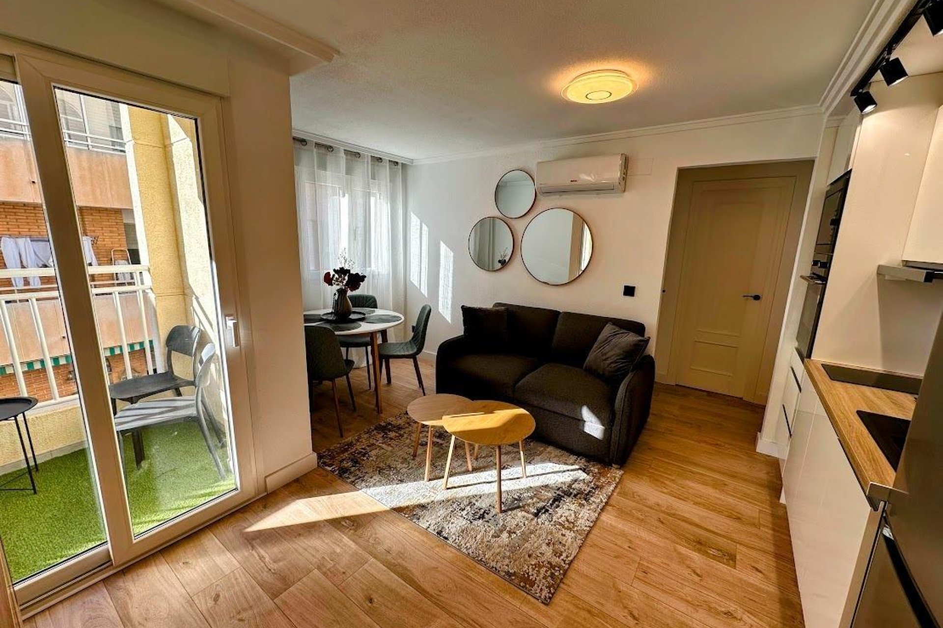 Revente - Apartment -
Torrevieja - Centro