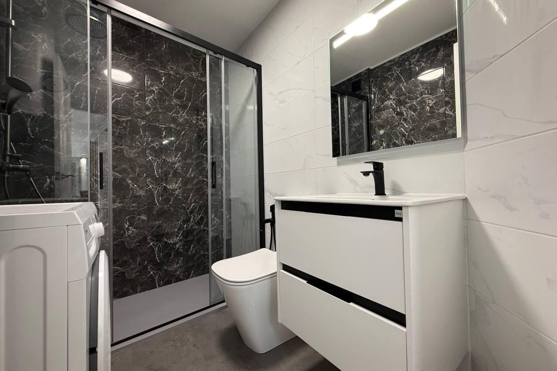 Revente - Apartment -
Torrevieja - Centro
